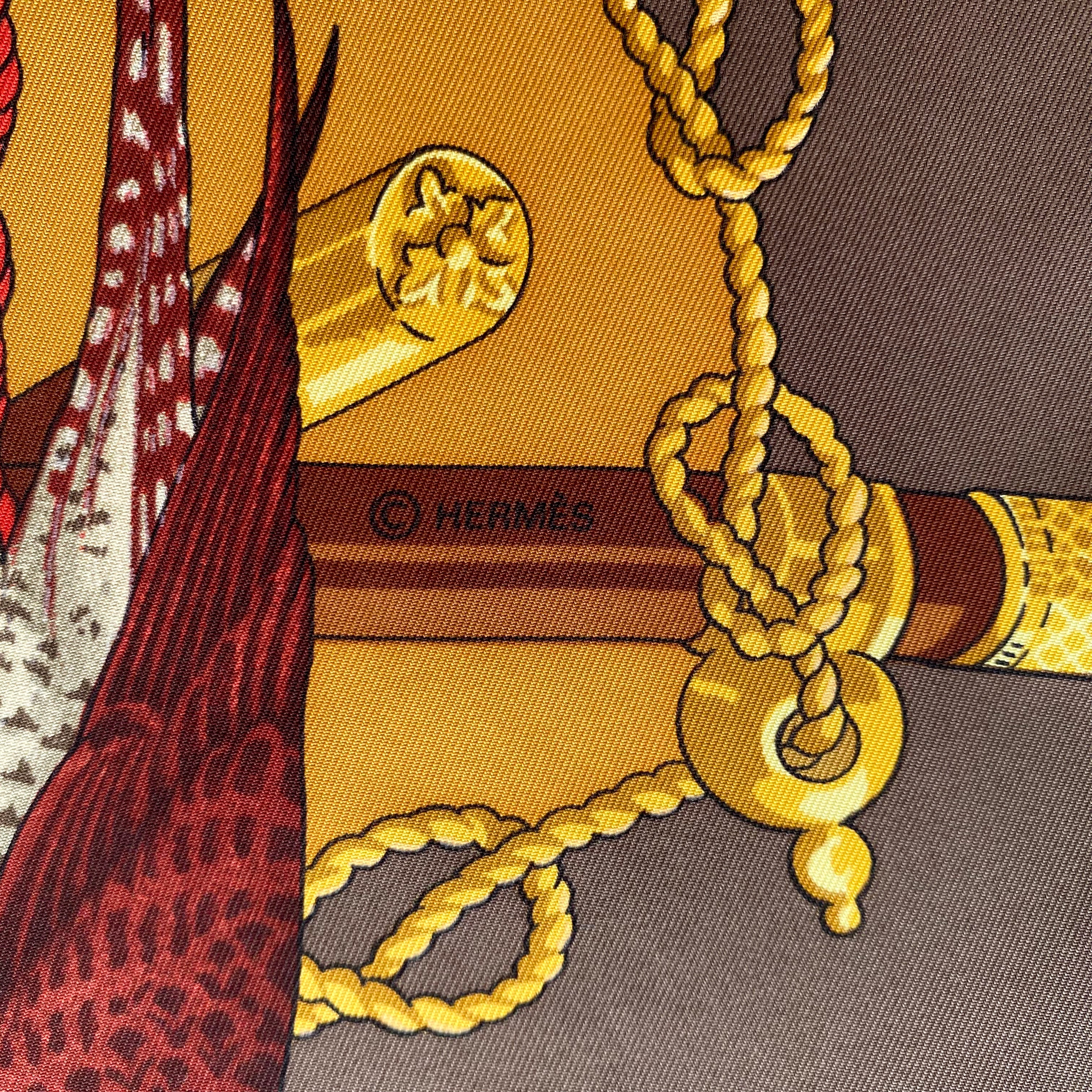 Boxed Hermès Les Oiseaux du Roy Silk Scarf