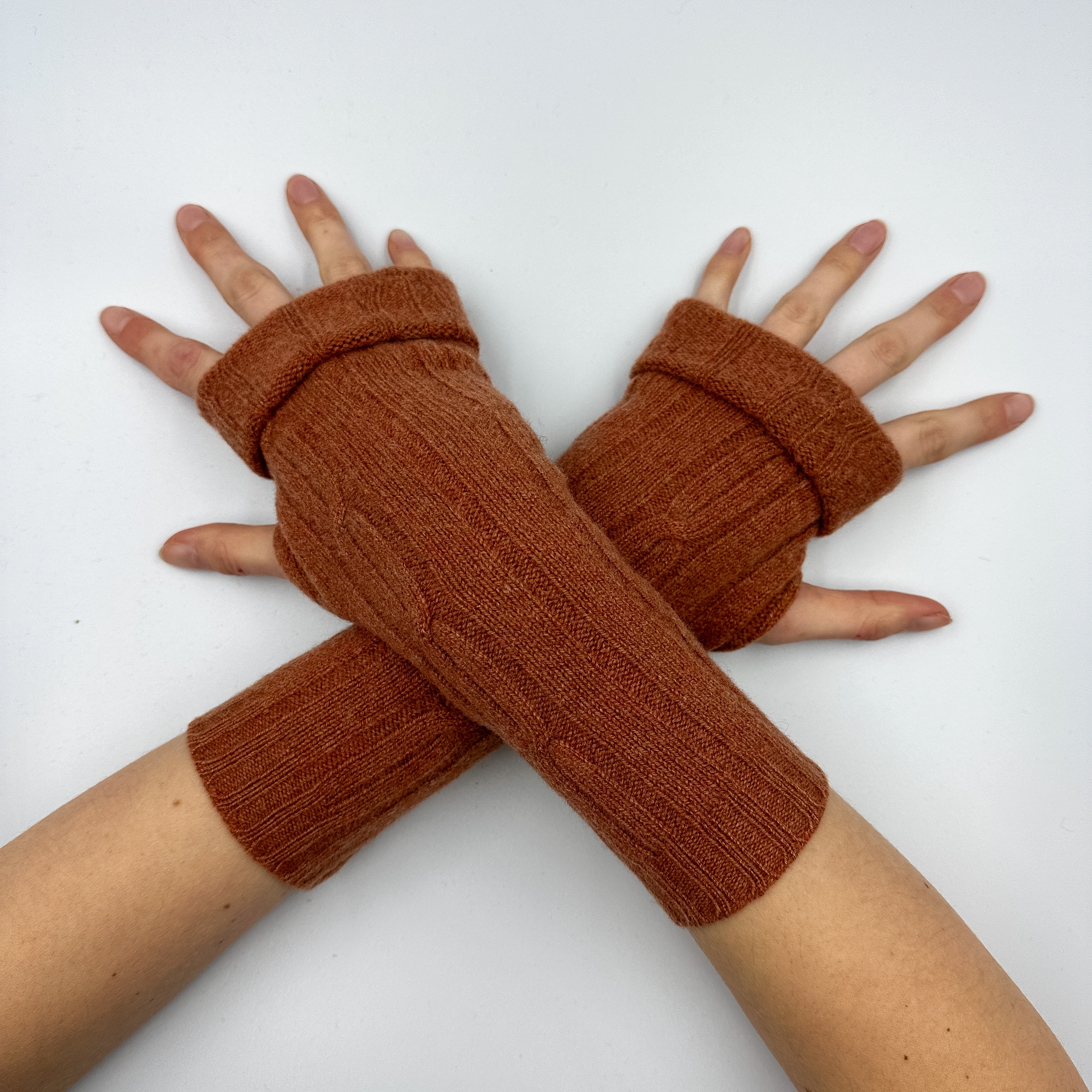 Cinnamon Cable Fingerless Gloves