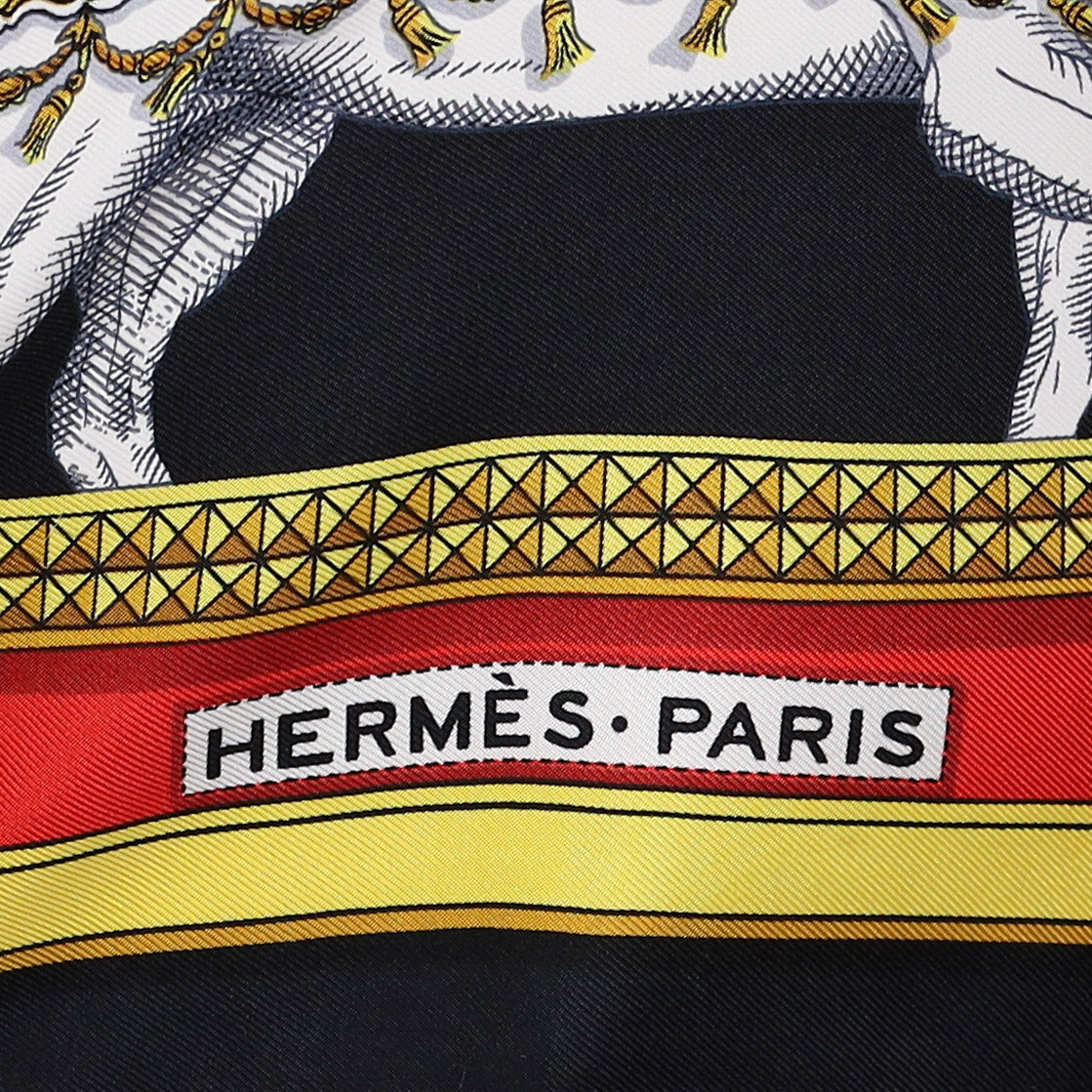 Pristine Hermès Grand Apparat Silk Scarf