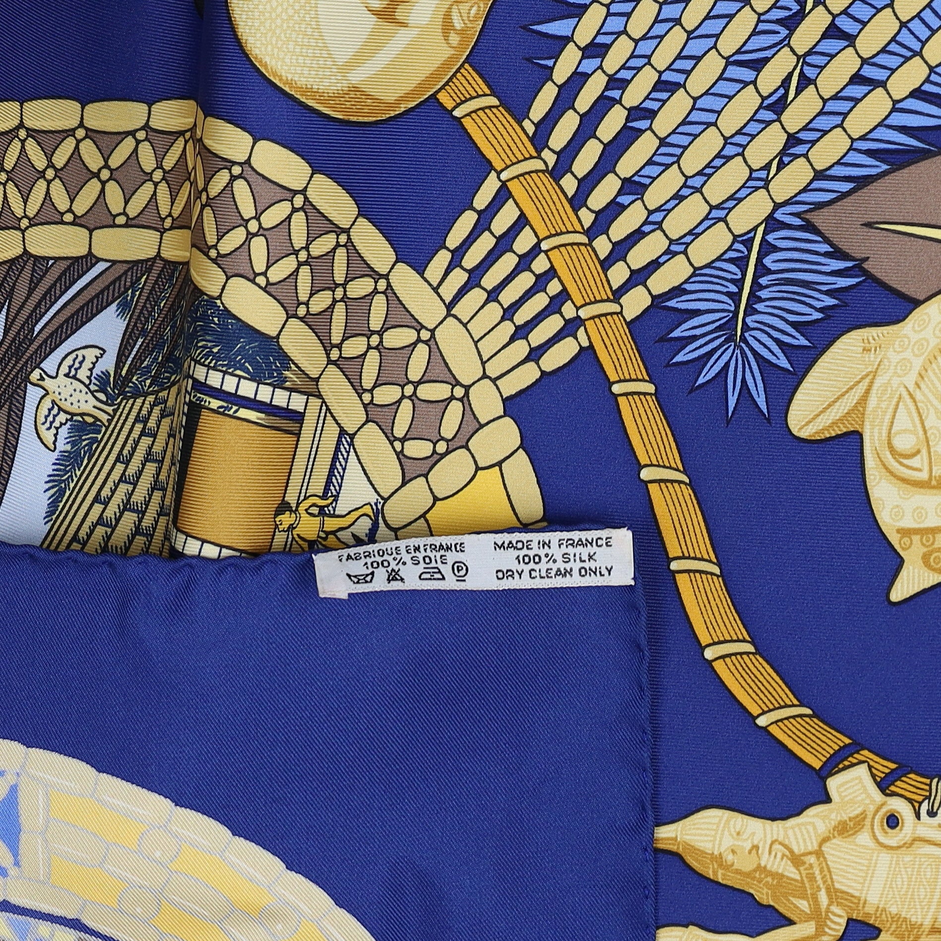 Boxed Hermès Trésor Royal du Bénin Silk Scarf