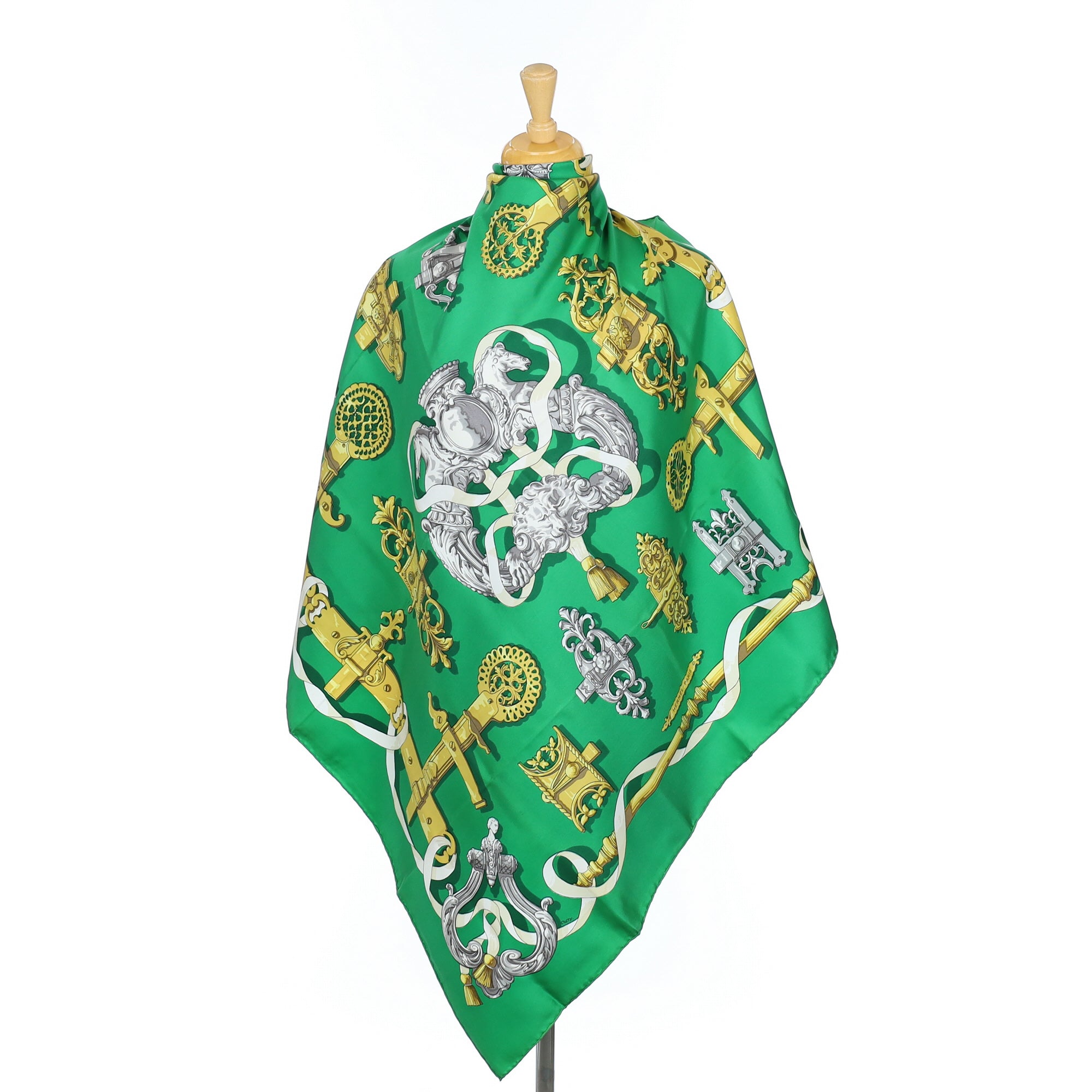 Immaculate Hermès Ferronnerie Silk Scarf