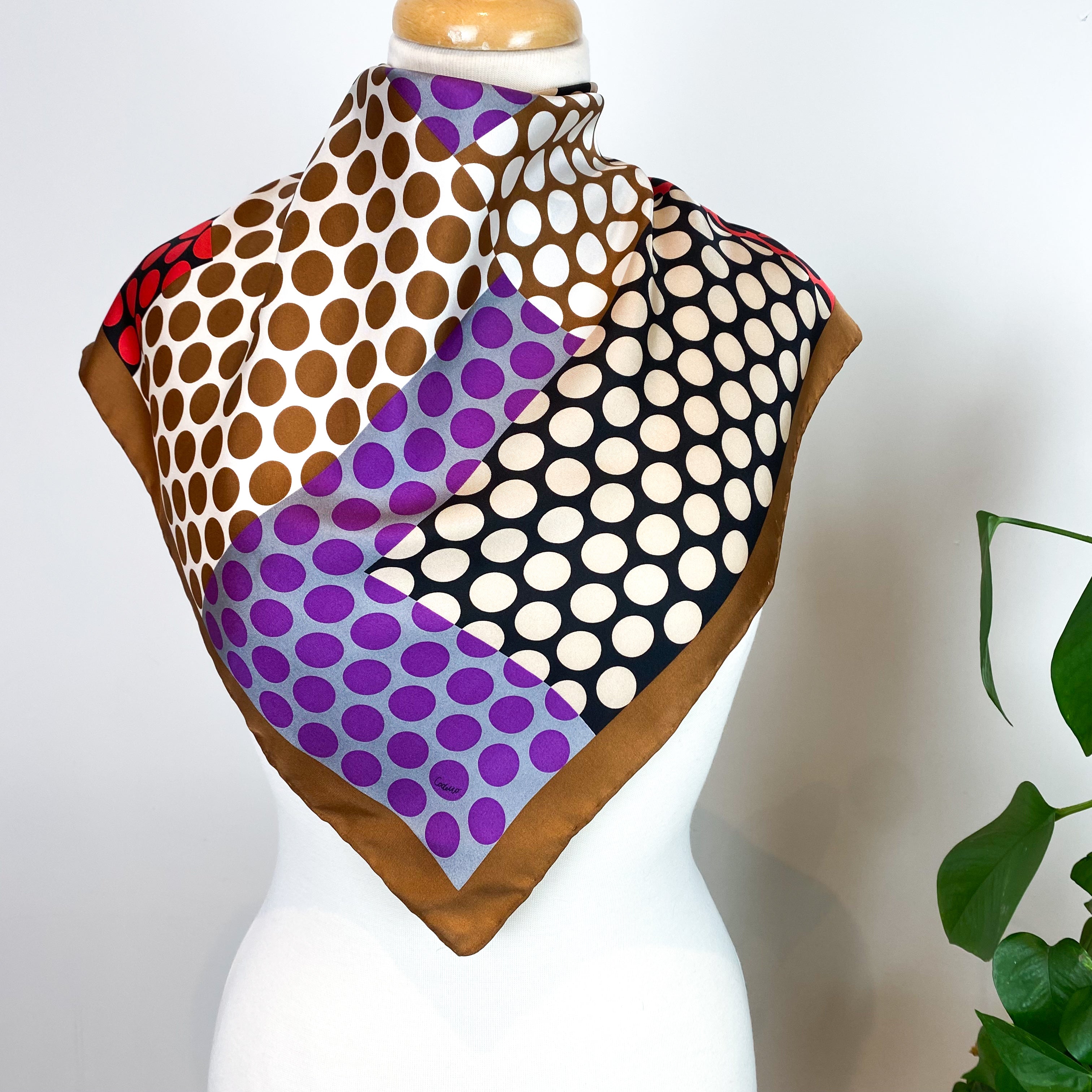 Striking Codello Spotted Silk Scarf