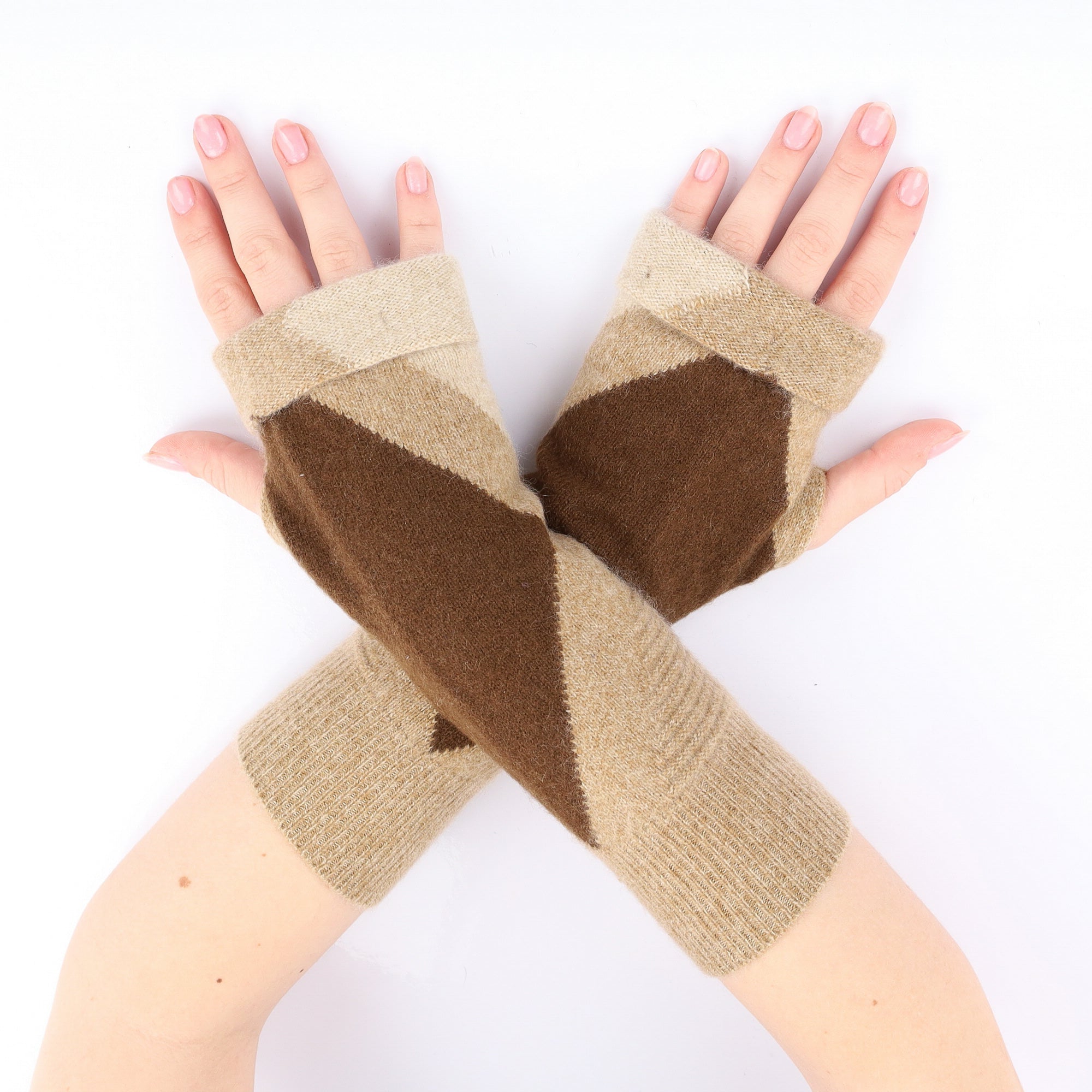 Caramel and Chocolate Diamond Fingerless Gloves