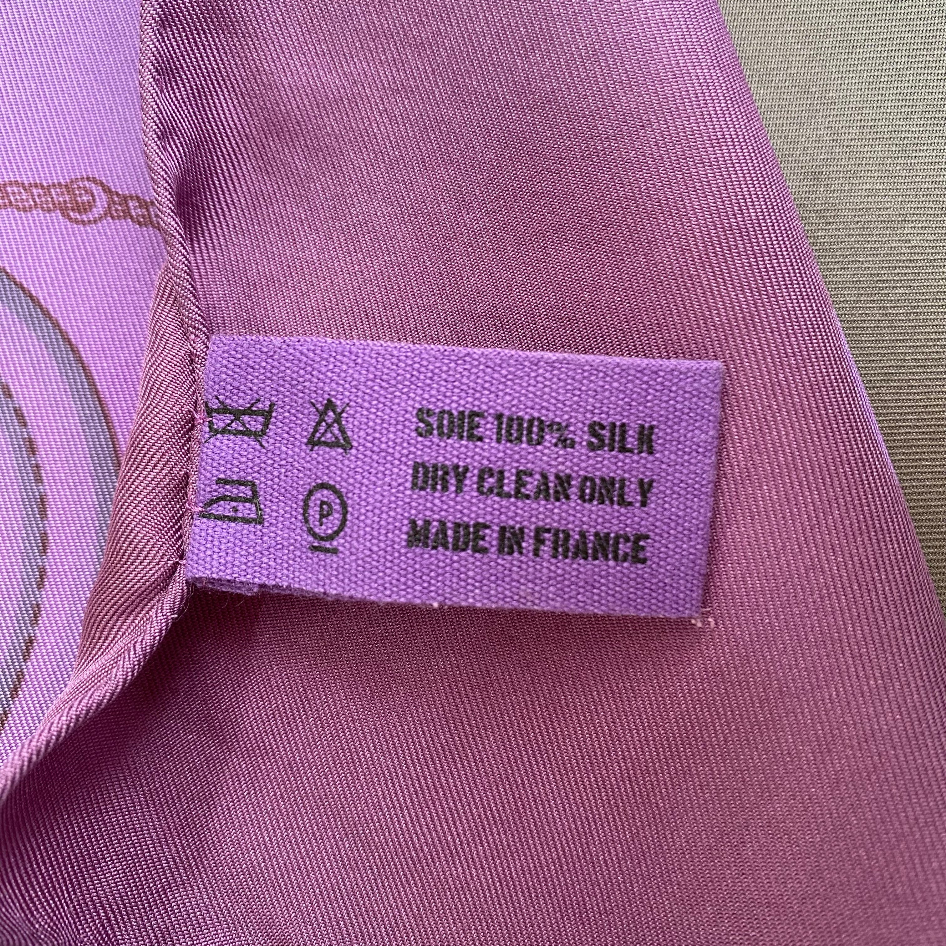 Immaculate Boxed Hermès Clic Clouc Silk Scarf