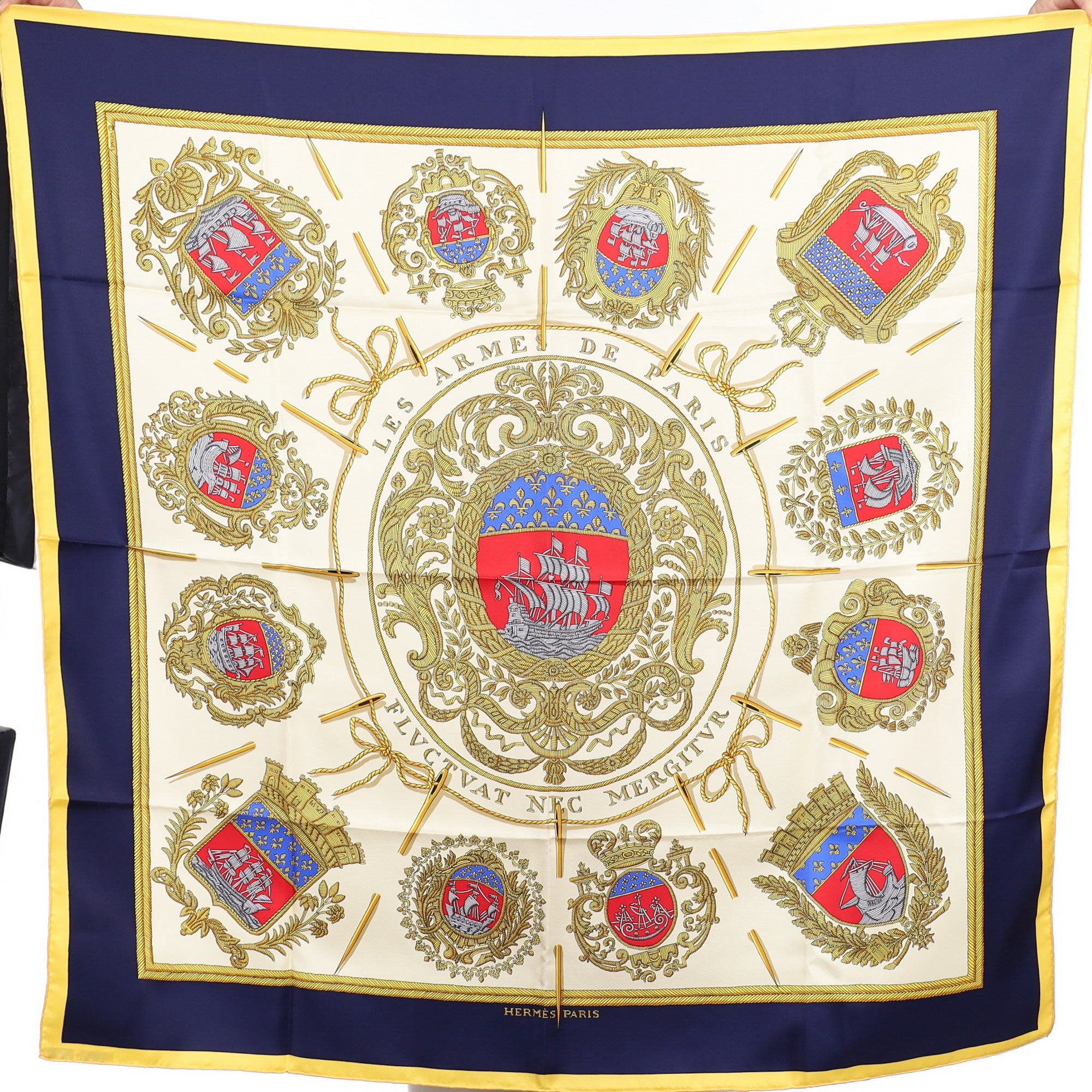 Pristine Hermès Les Armes de Paris Silk Scarf