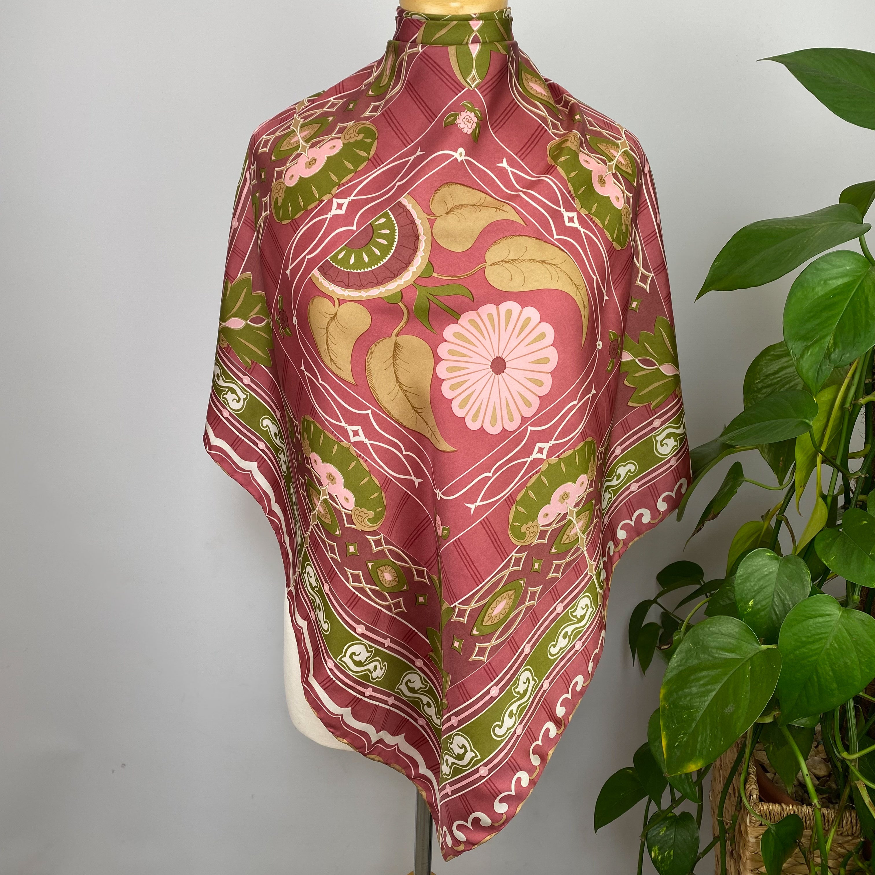 Pretty Beckford Silk Scarf