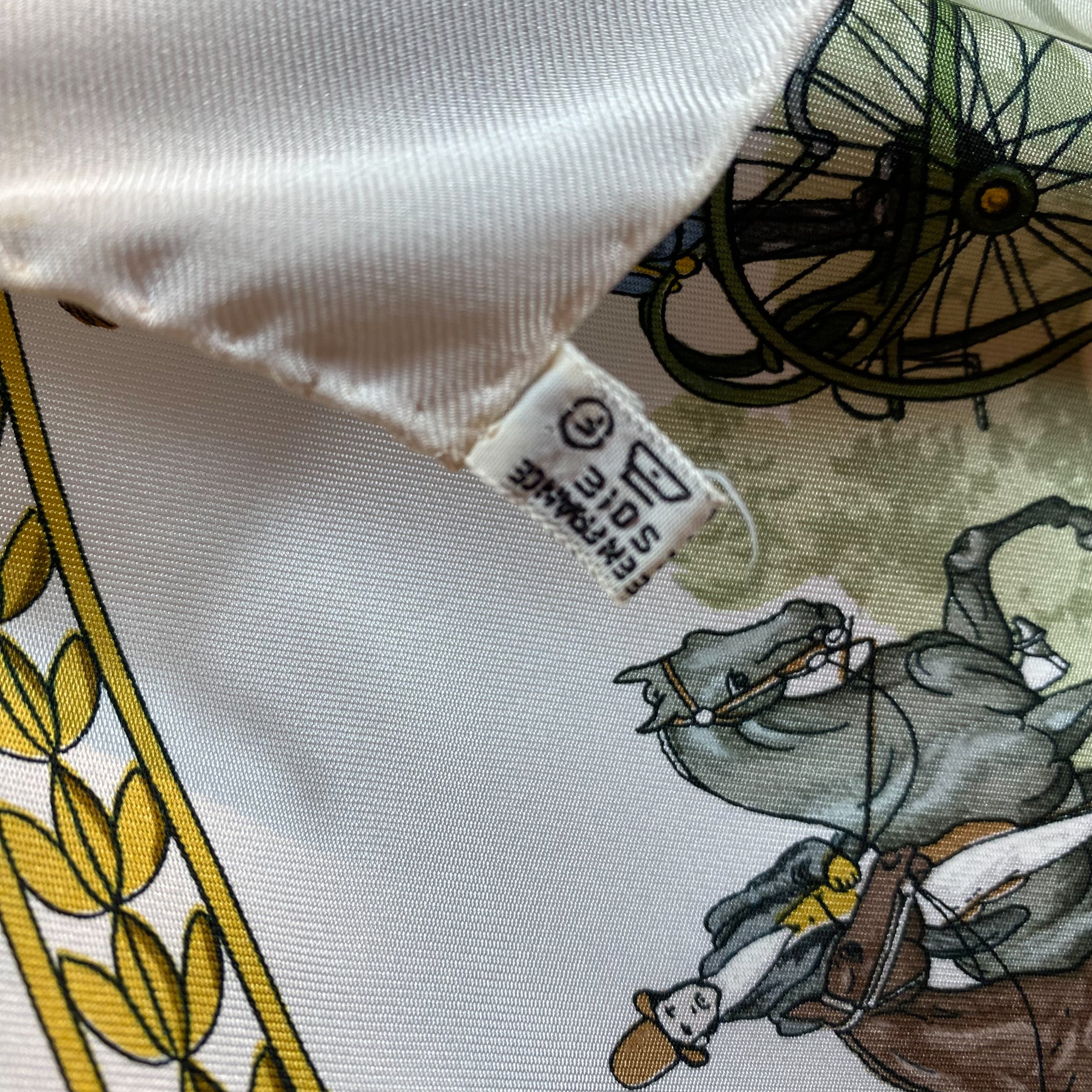 Boxed Hermes La Promenade De Longchamps Silk Scarf
