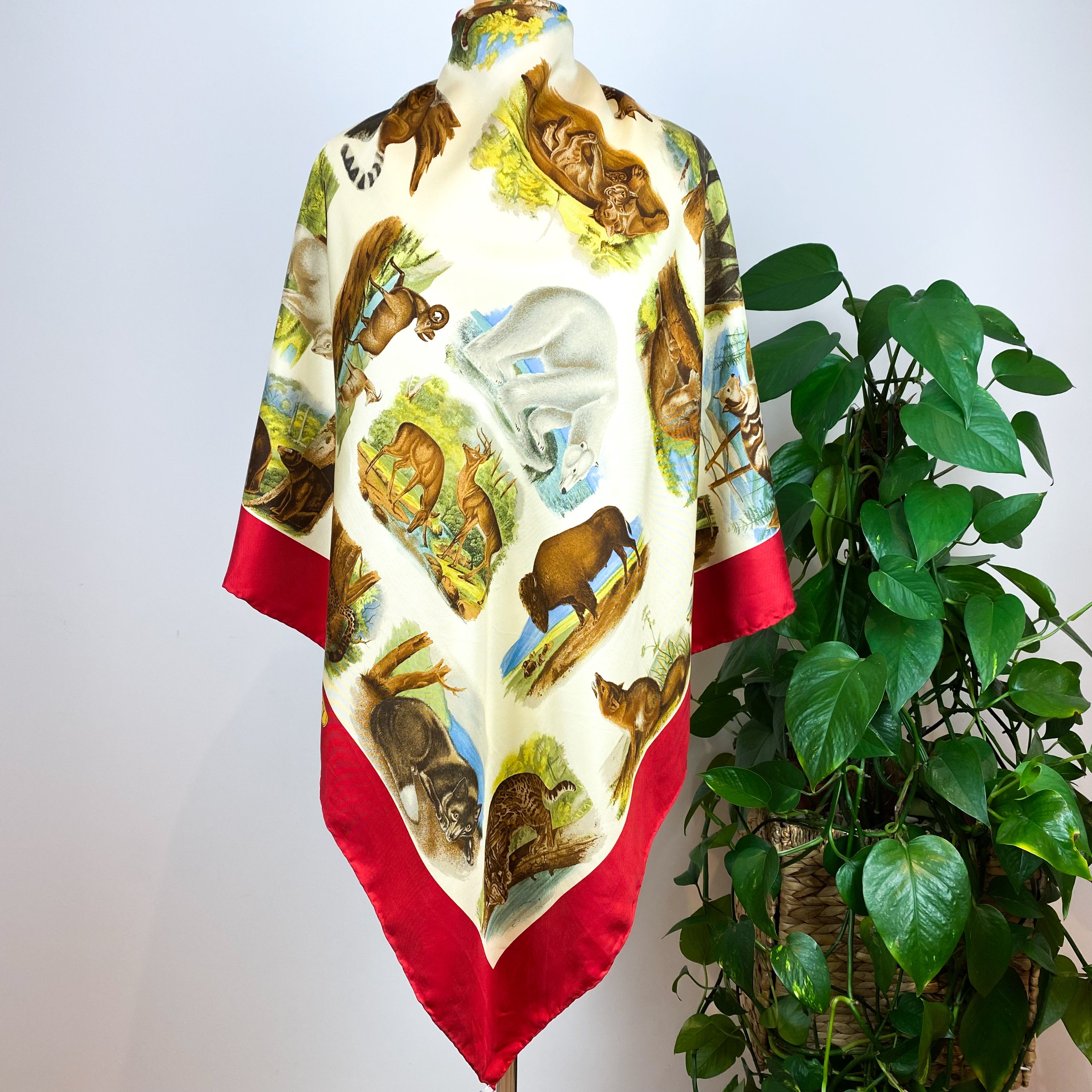 1970s Gucci Animal Kingdom Vintage Silk Scarf