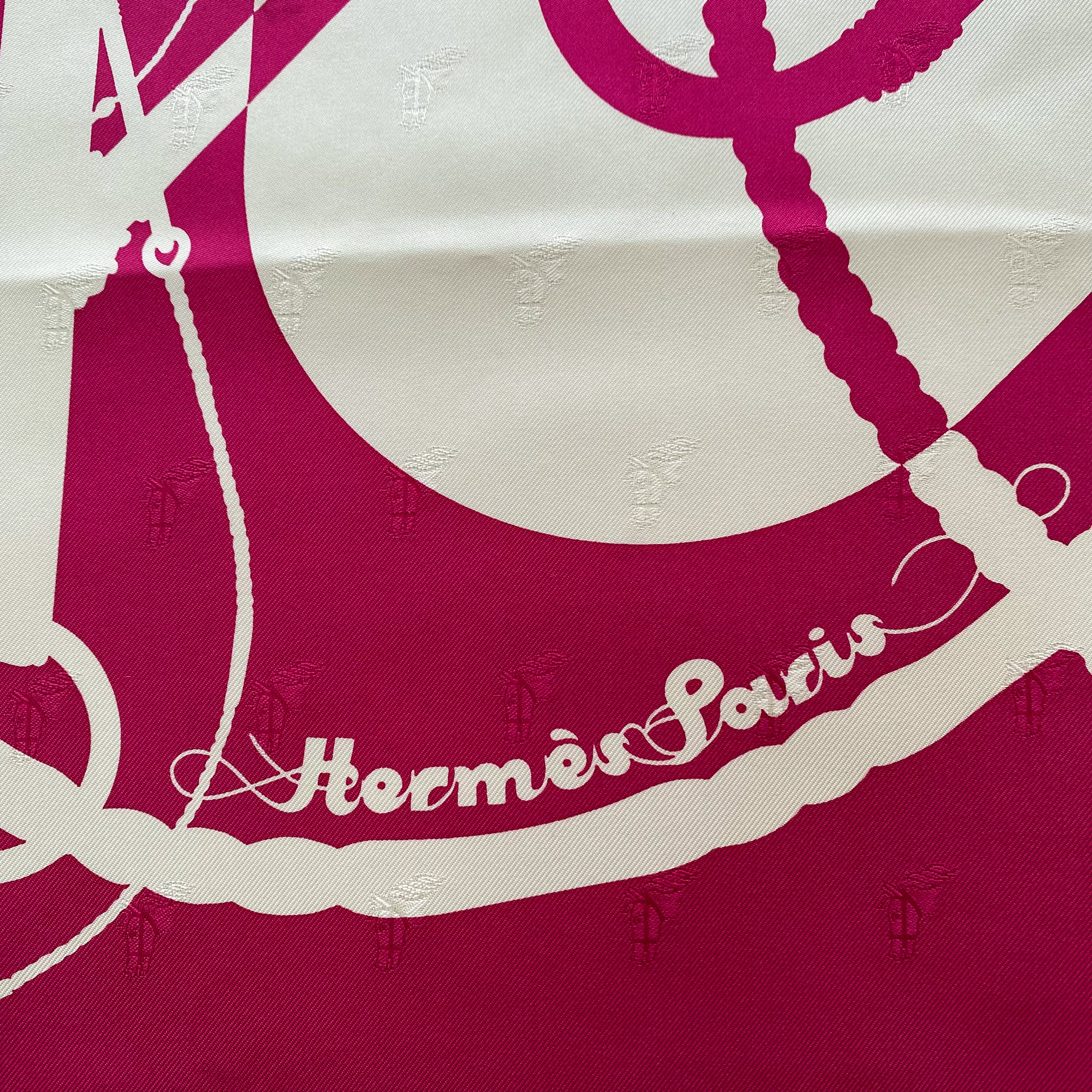 Immaculate Boxed Hermès Clic Clac Silk Scarf