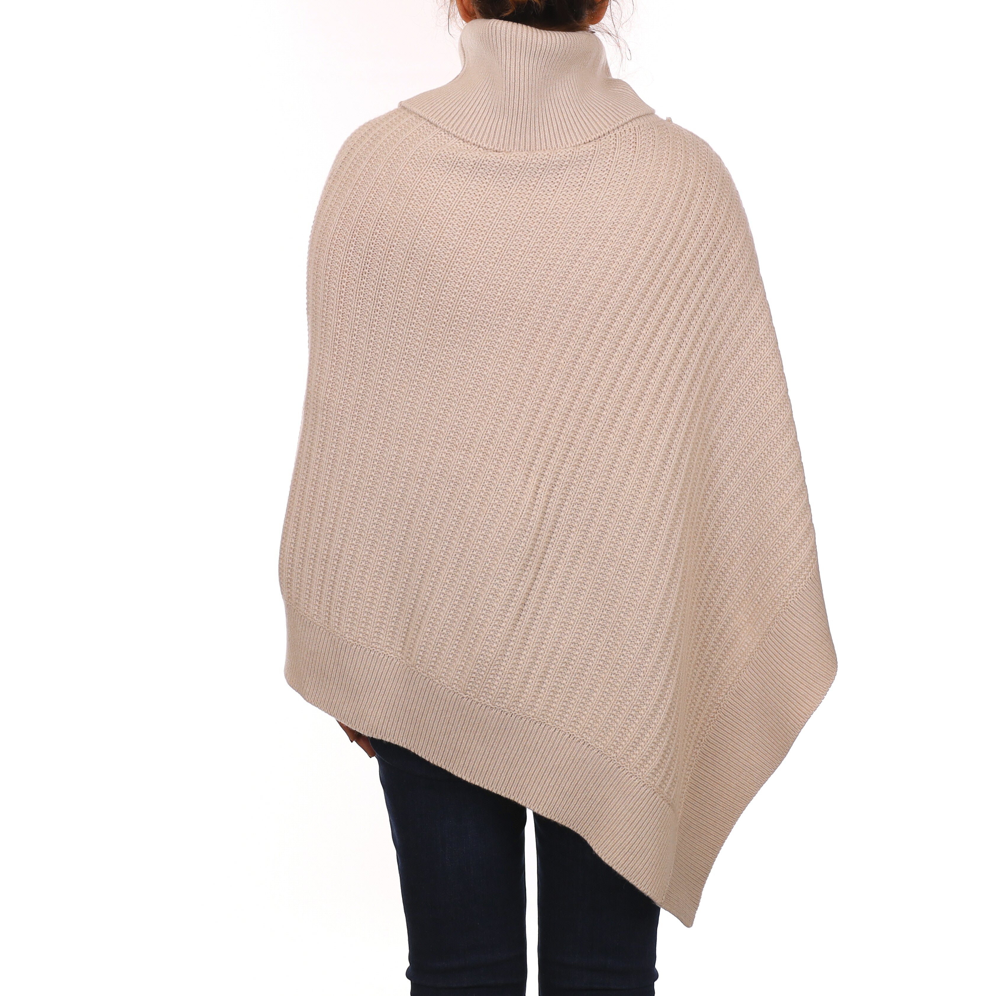 Brand New Scottish Hawico Alabaster Luxury Chunky Cashmere Poncho