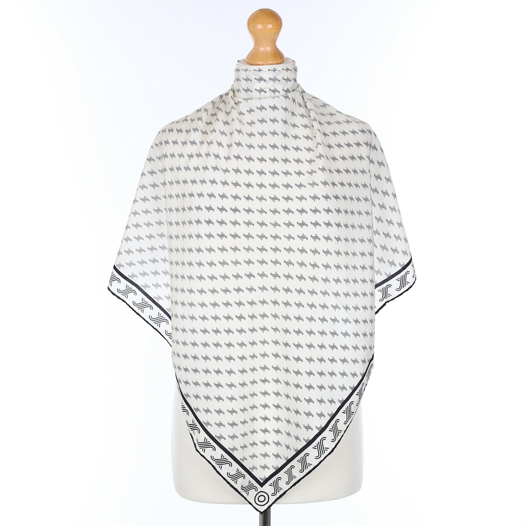 1970’s Jaeger Patterned Vintage Silk Scarf