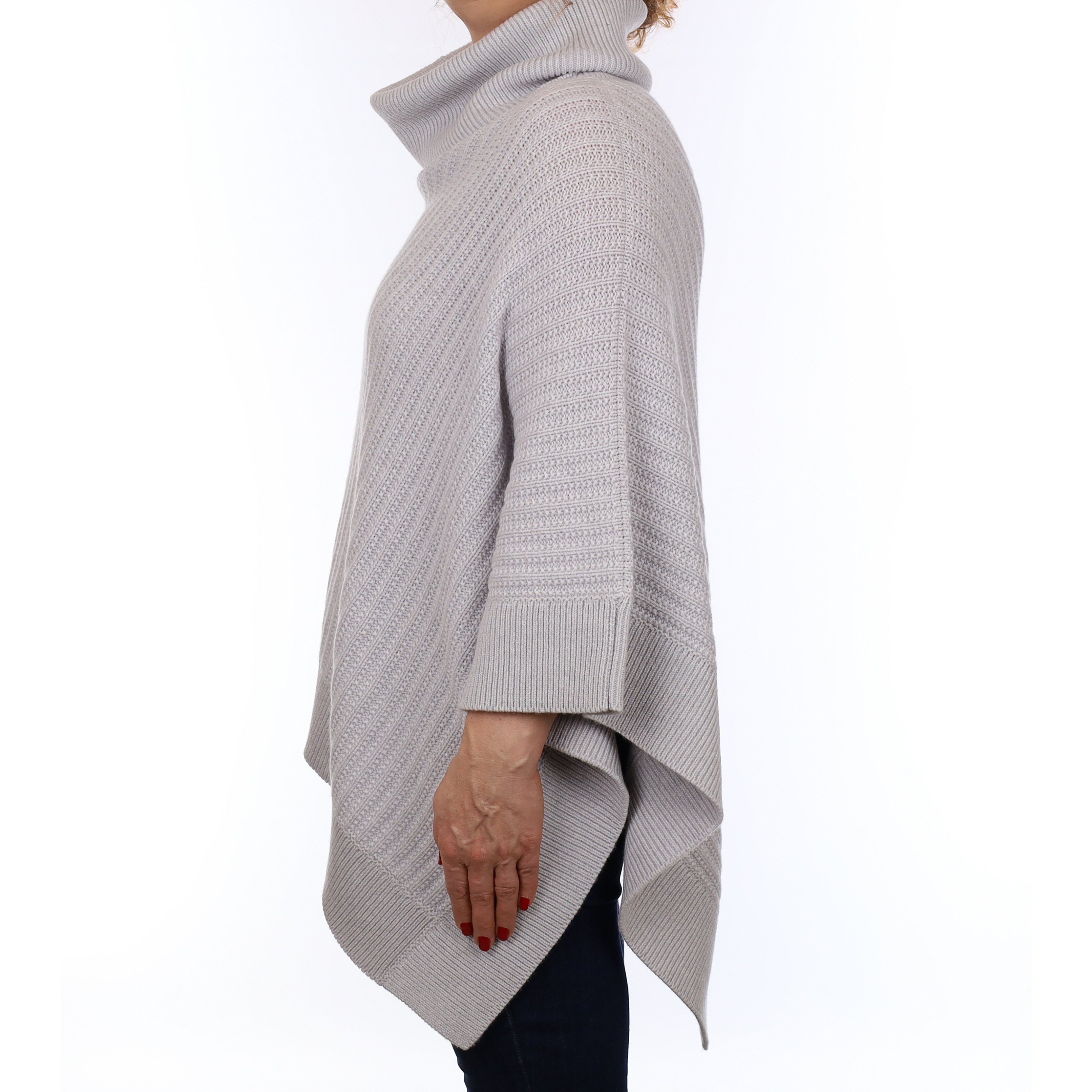 Brand New Scottish Hawico Dove Grey Luxury Chunky Cashmere Poncho