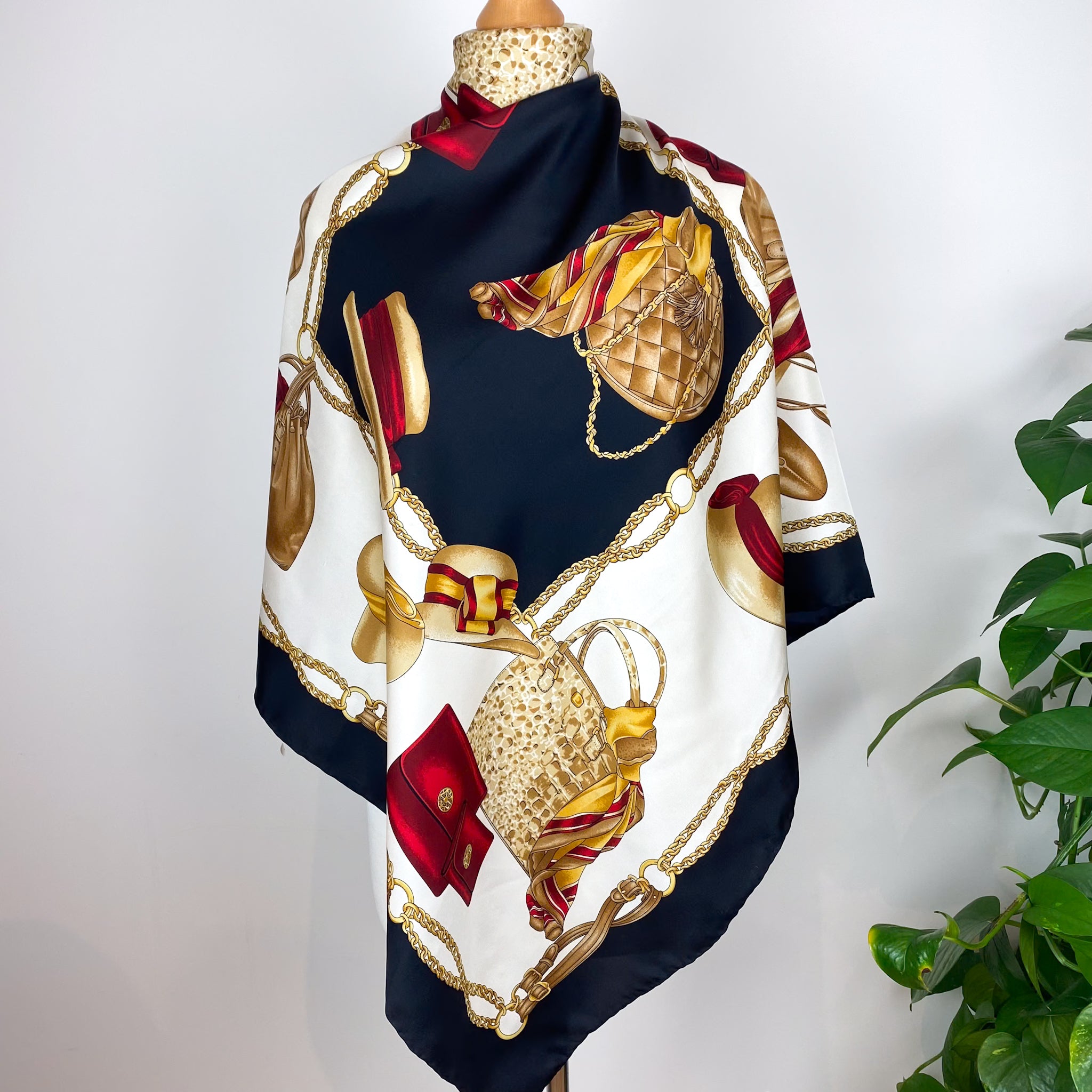 Large Italian Hat Design Silk Twill Scarf