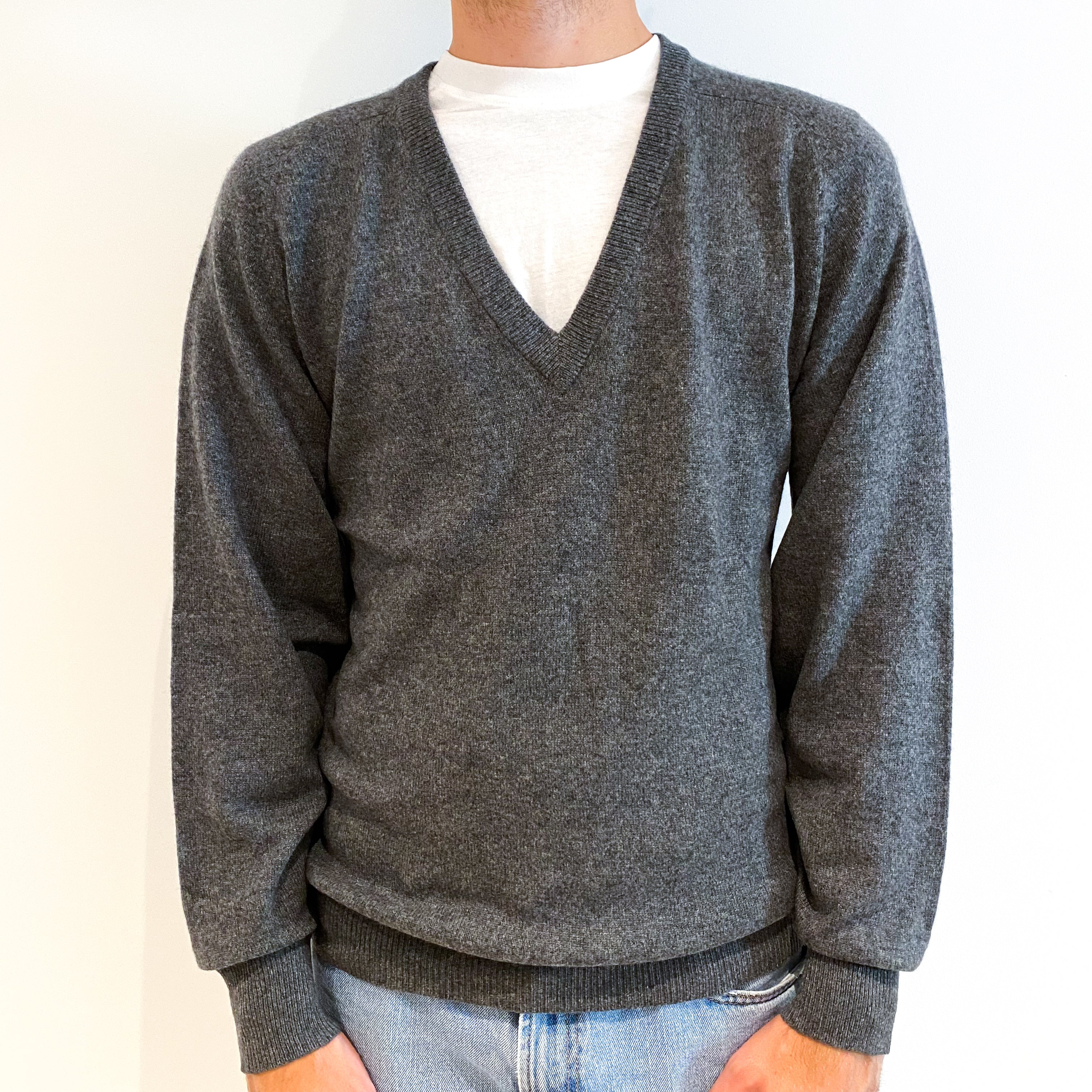 Men's Slate Grey Cashmere Low V-Neck Jumper Large