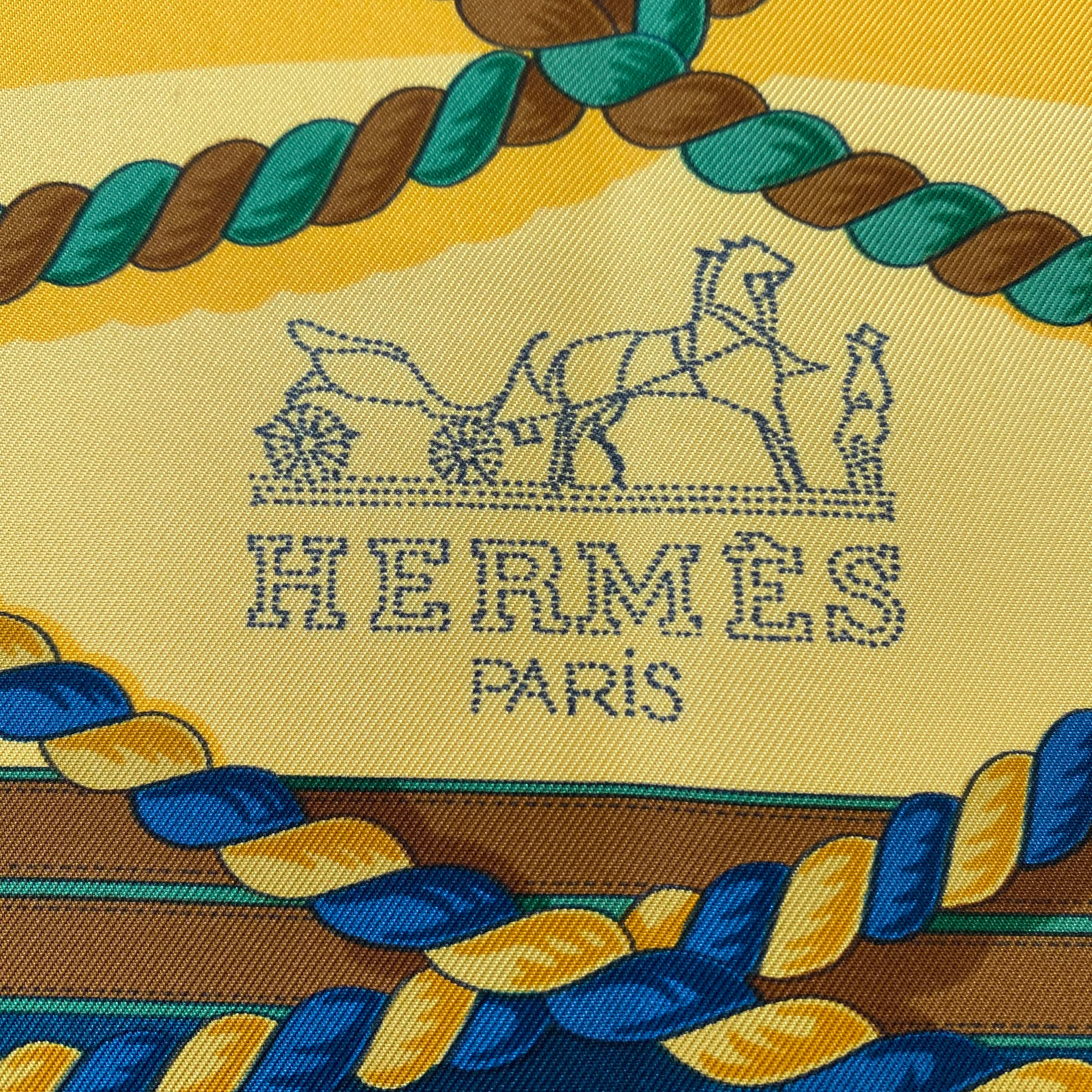 Pristine Hermès Grande Tenue Silk Scarf