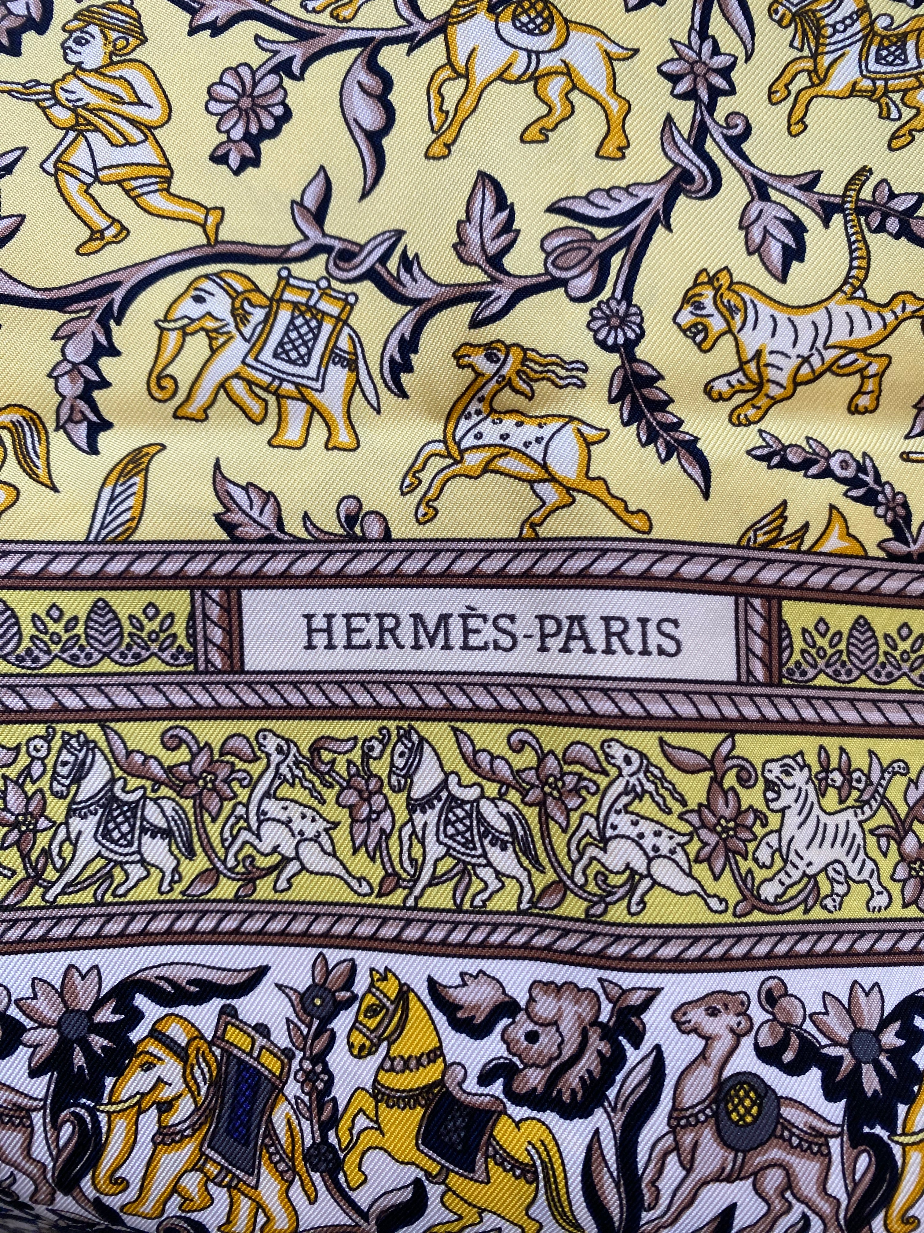 Hermès Chasse En Inde Silk Scarf