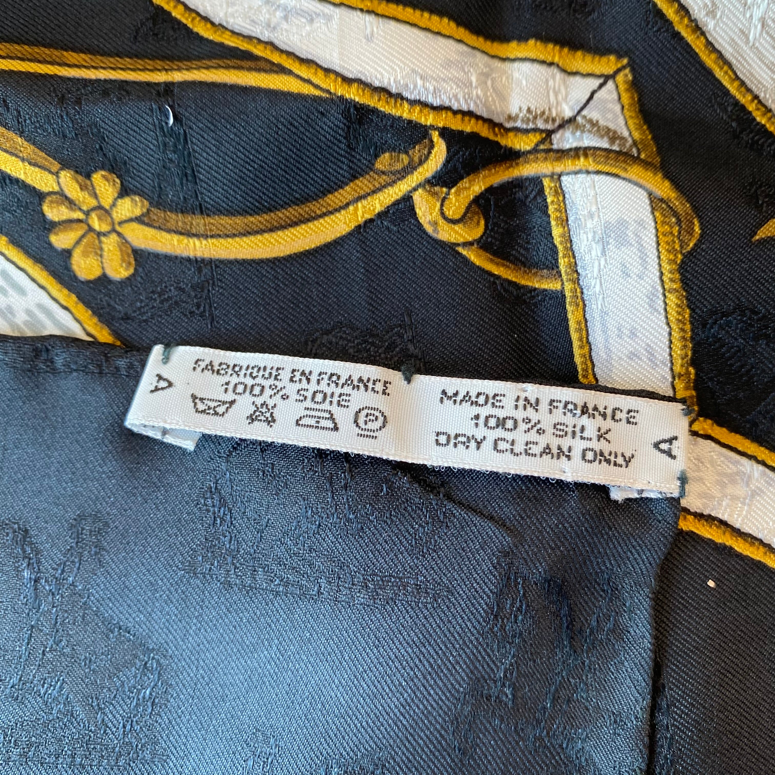 Hermès L’Instrvction Du Roy Silk Scarf