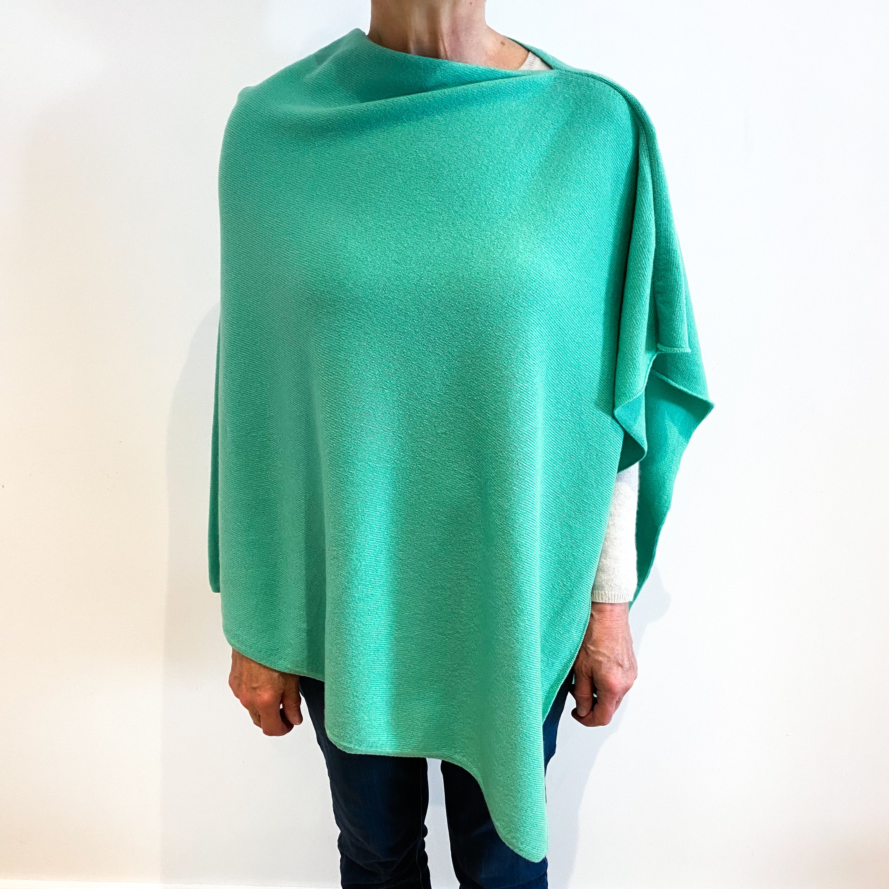 Brand New Scottish Deep Mint Cashmere Poncho One Size