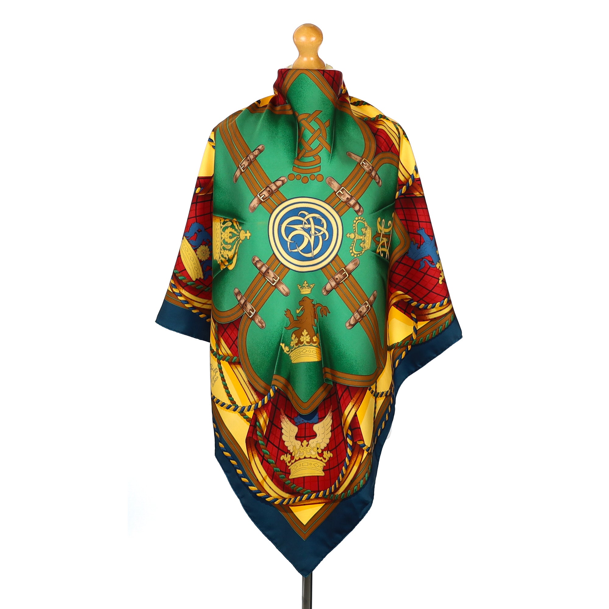 Pristine Hermès Grande Tenue Silk Scarf