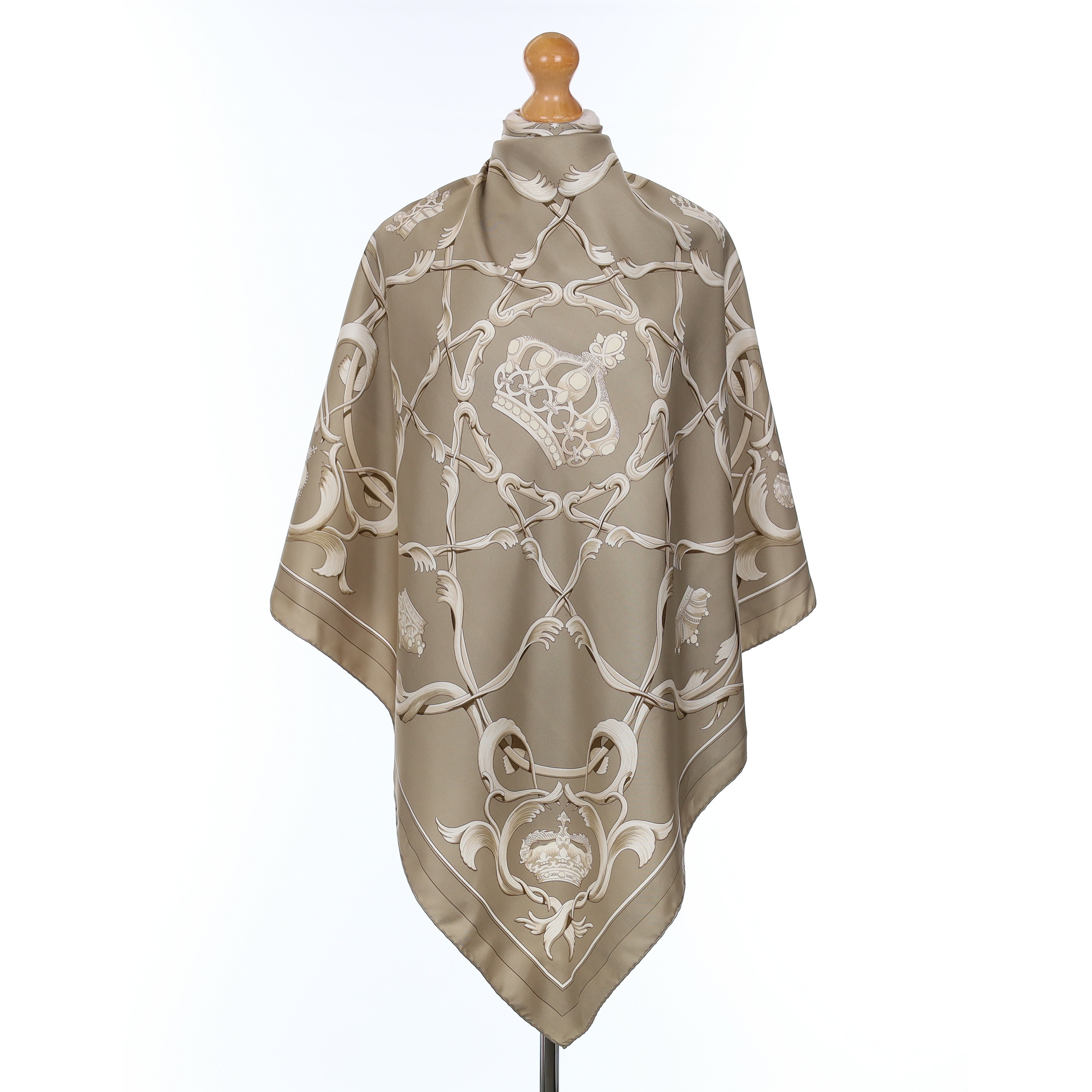 Hermès Couronnes Silk Scarf