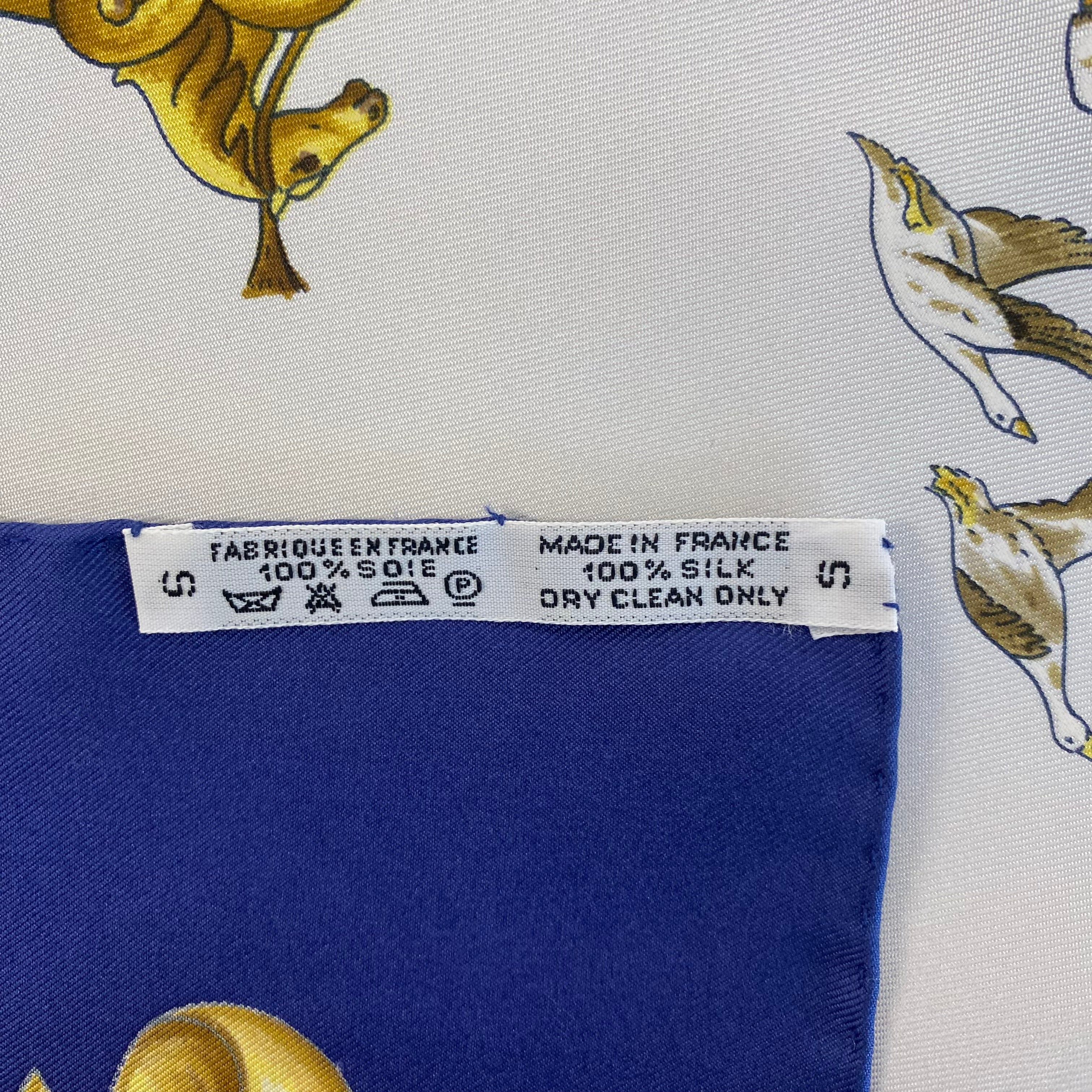 Brand New Boxed Hermès Les Chevaux des Moghols Boxed Silk Scarf