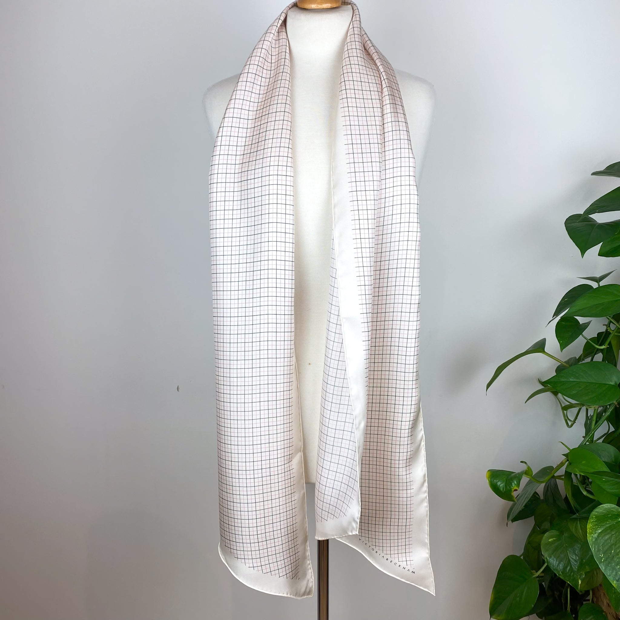 Victoria Beckham Large Pussy Bow Designer Silk Scarf