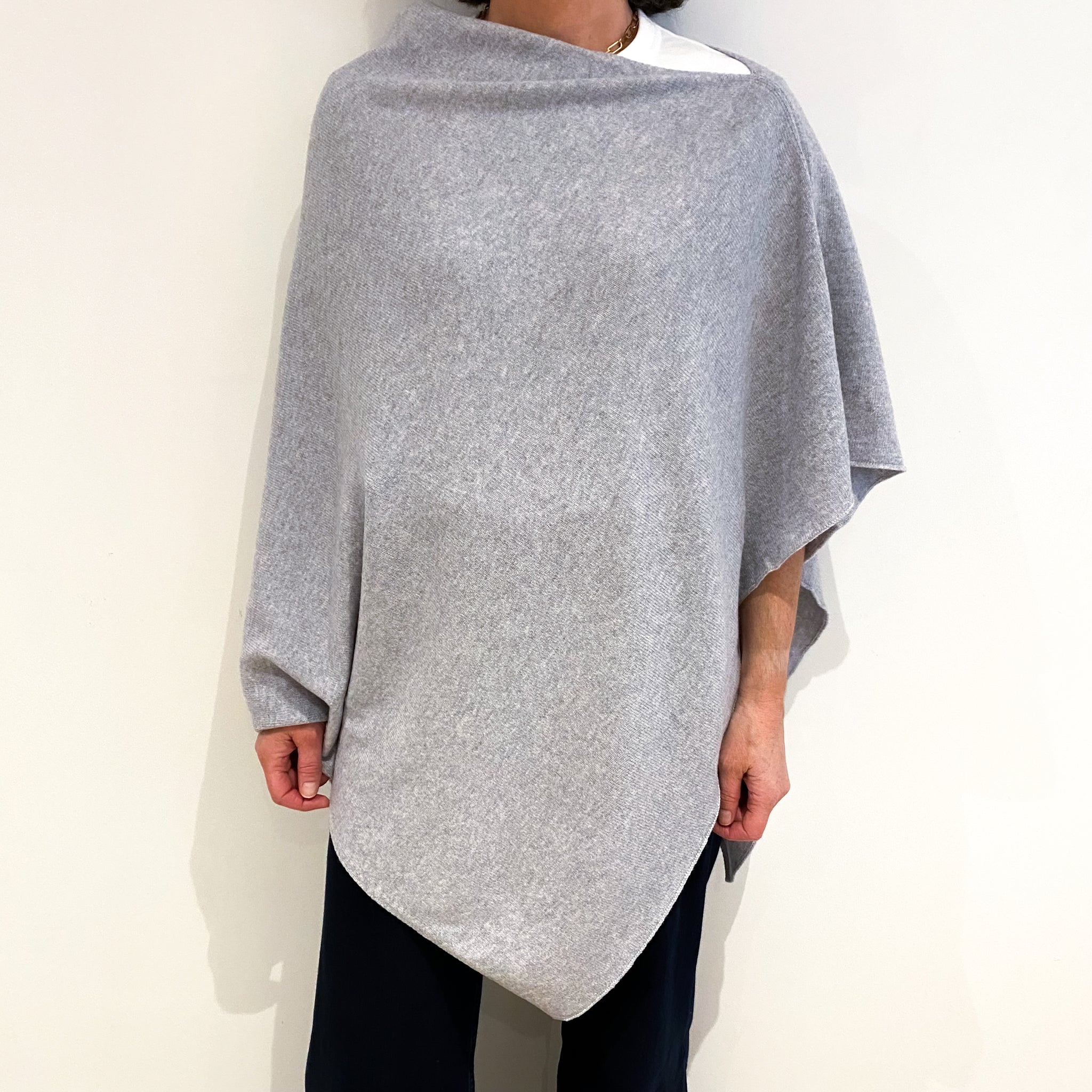 Brand New Scottish Mist Grey Cashmere Poncho One Size