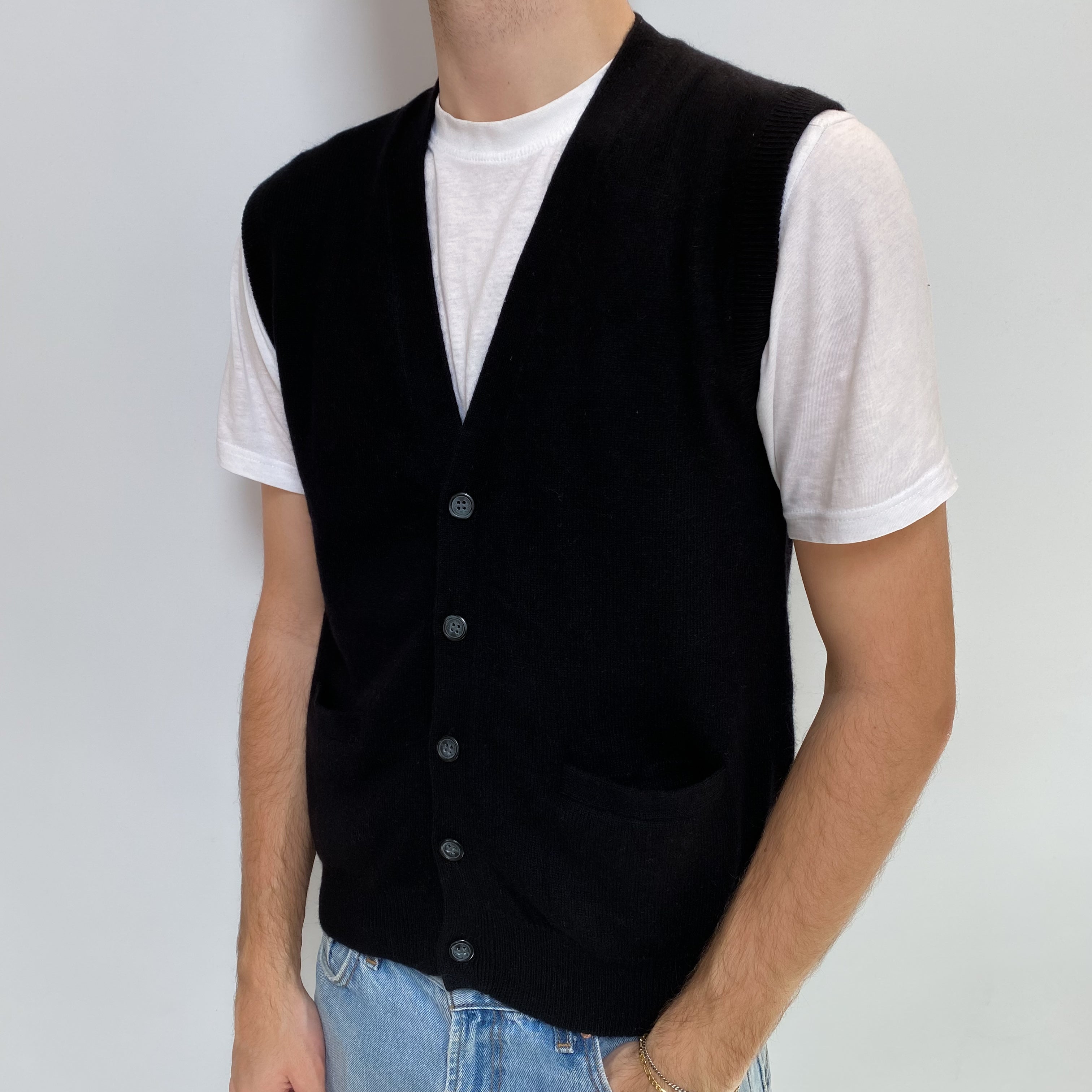 Men's Black Cashmere V Neck Sleeveless Cardigan with Pockets Large
