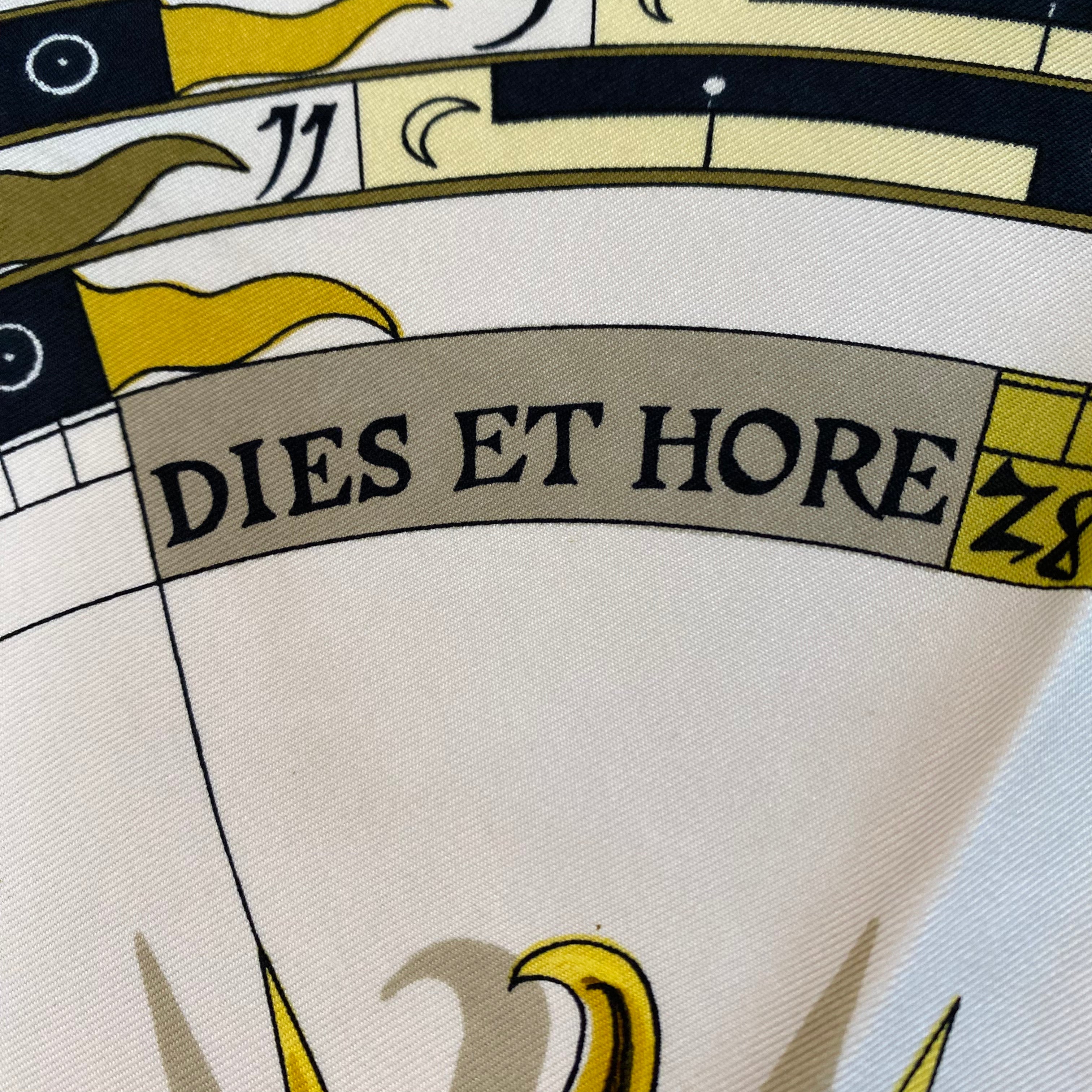 Hermès Dies et Hore Silk Scarf