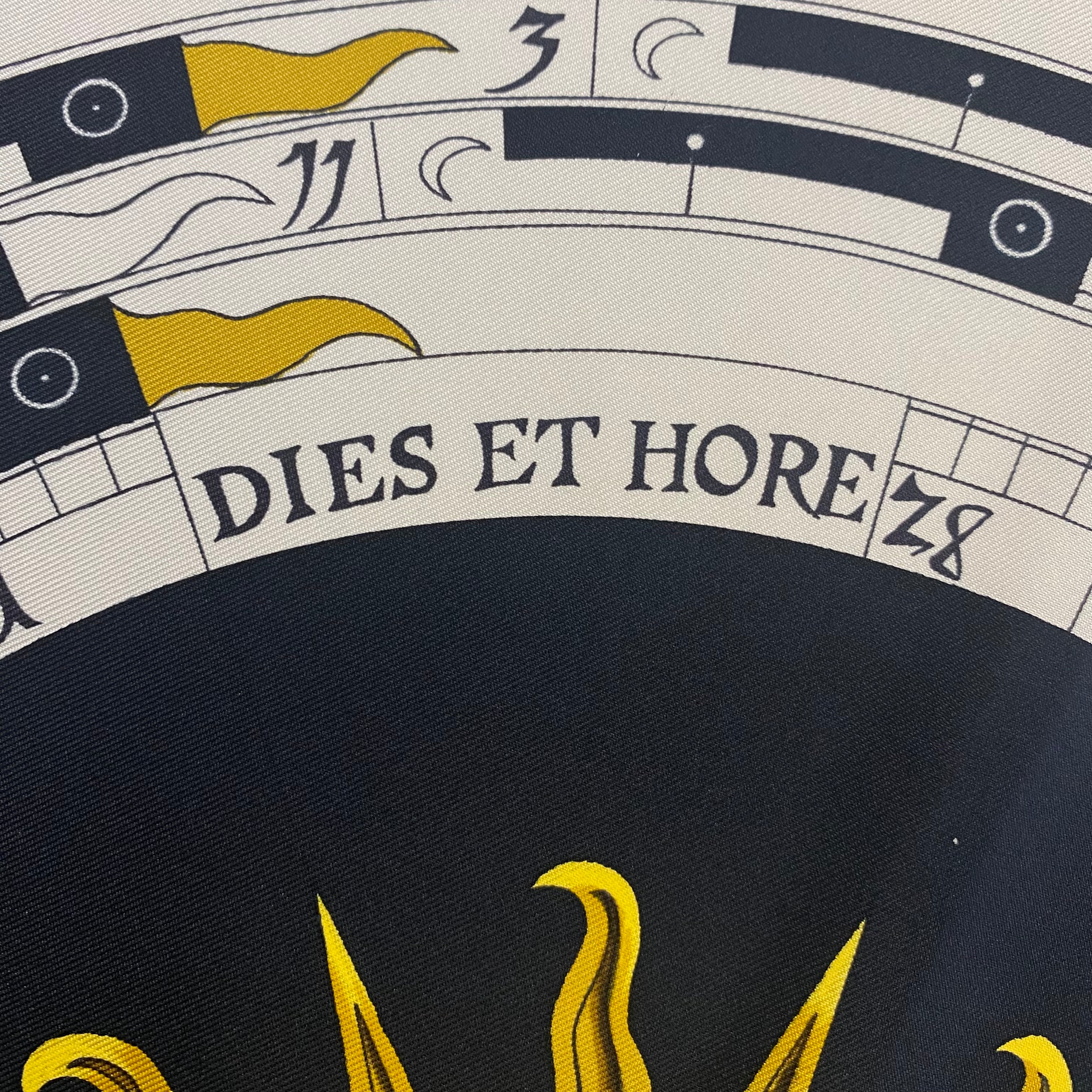 Hermès Dies et Hore Silk Scarf