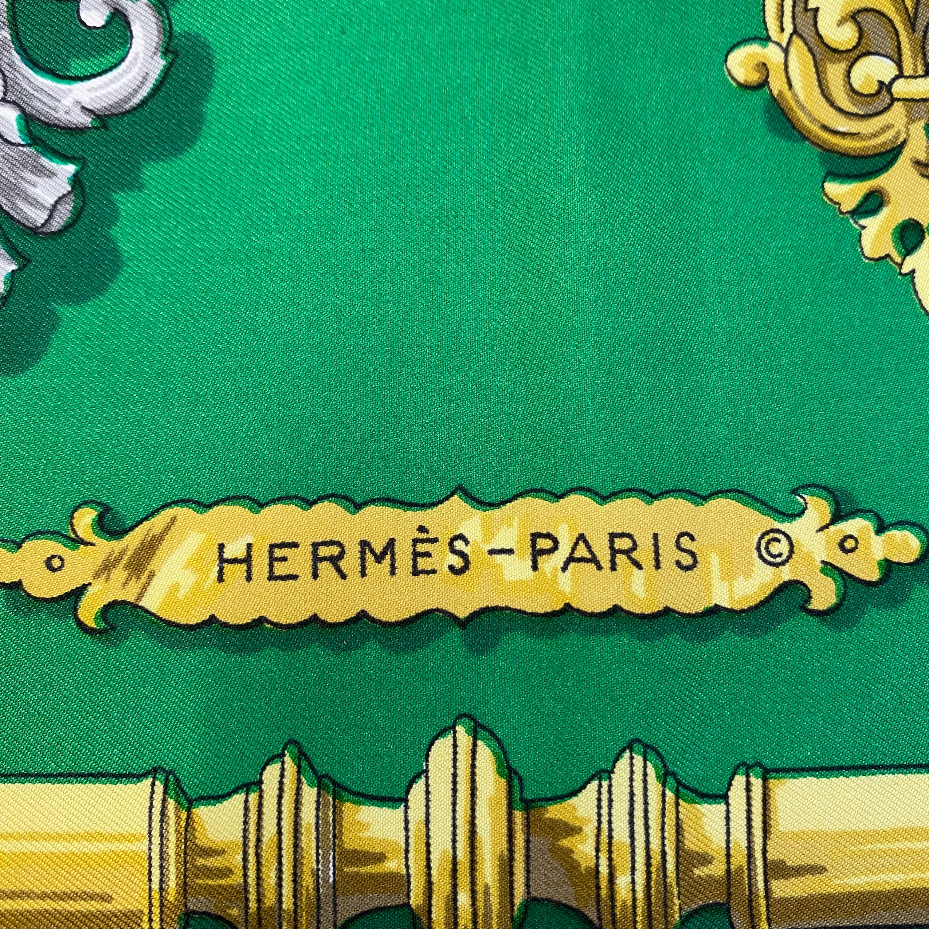 Immaculate Hermès Ferronnerie Silk Scarf