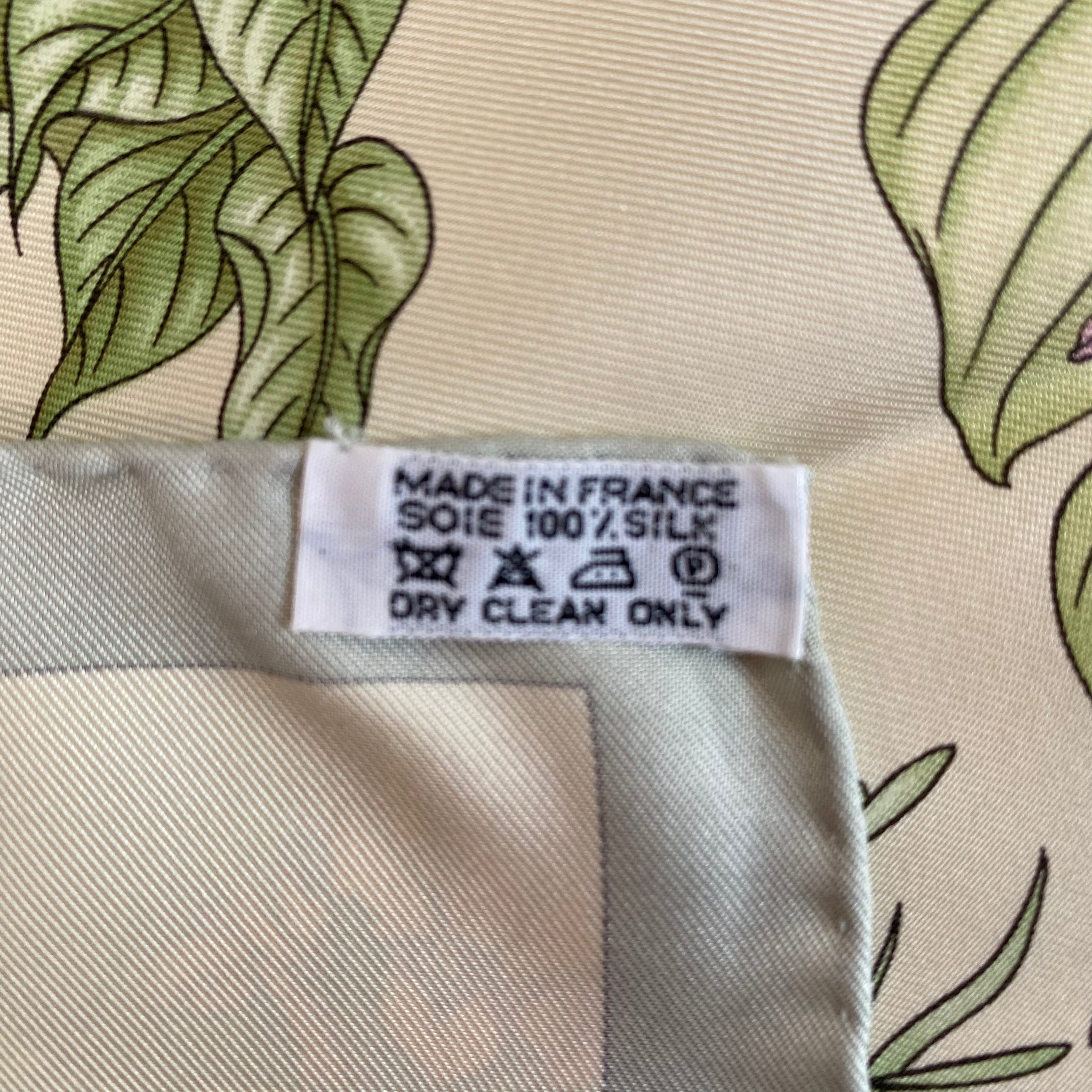 Pristine Hermès Pythagore Silk Scarf
