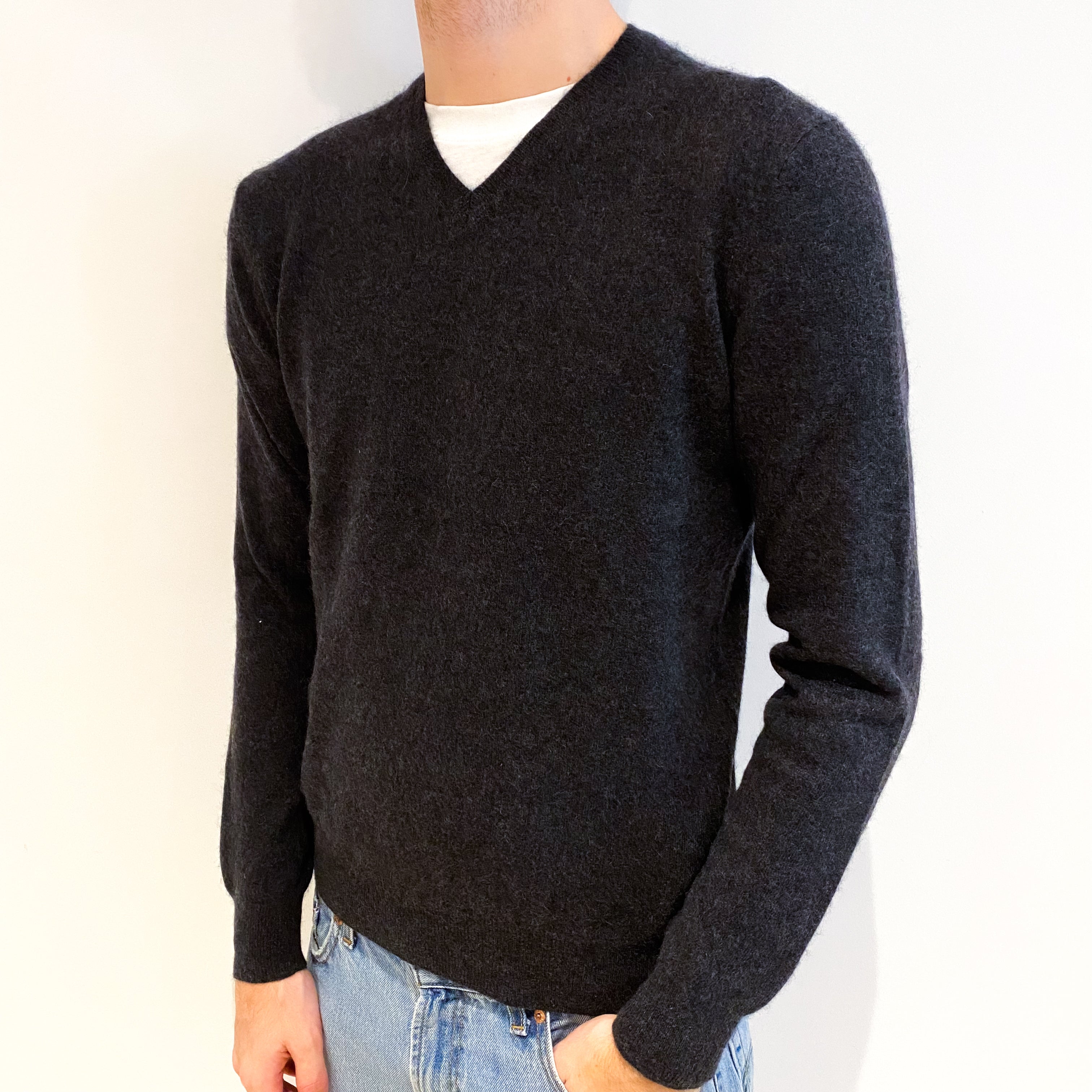 Men's Charcoal Grey Cashmere V Neck Jumper Medium