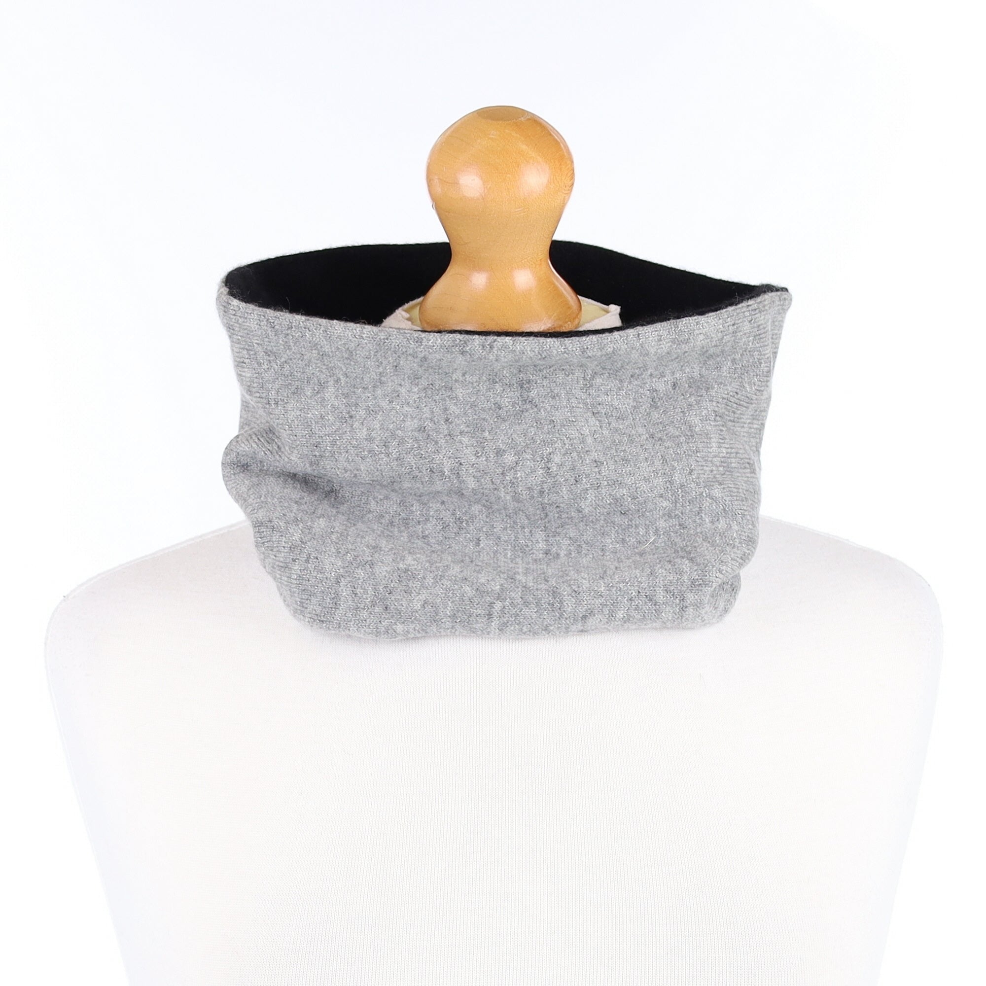 Men’s Pale Grey and Black Neck Warmer