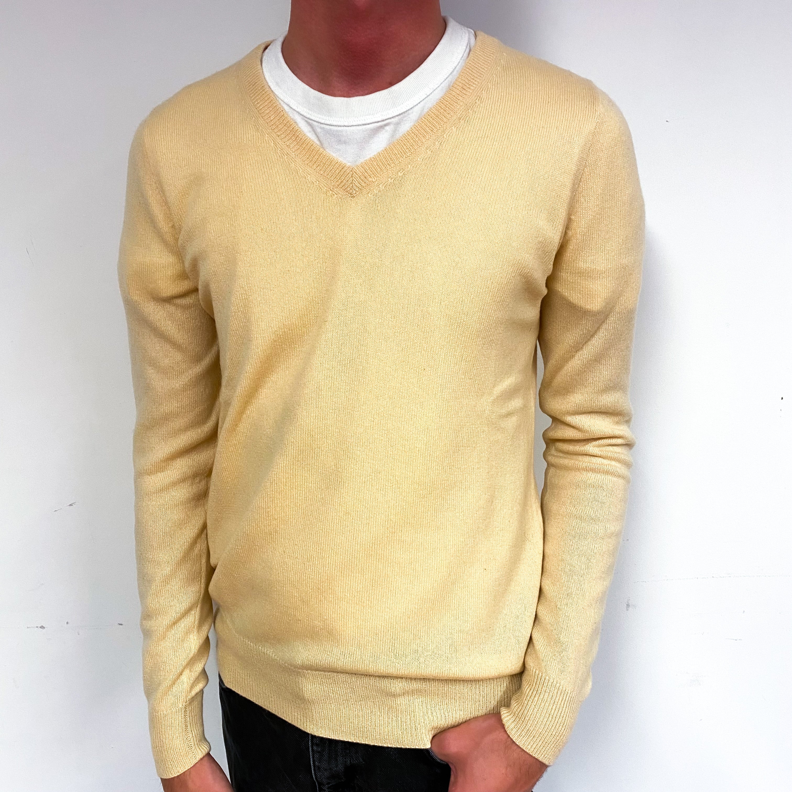 Men's Pale Apricot Cashmere V-Neck Jumper Small