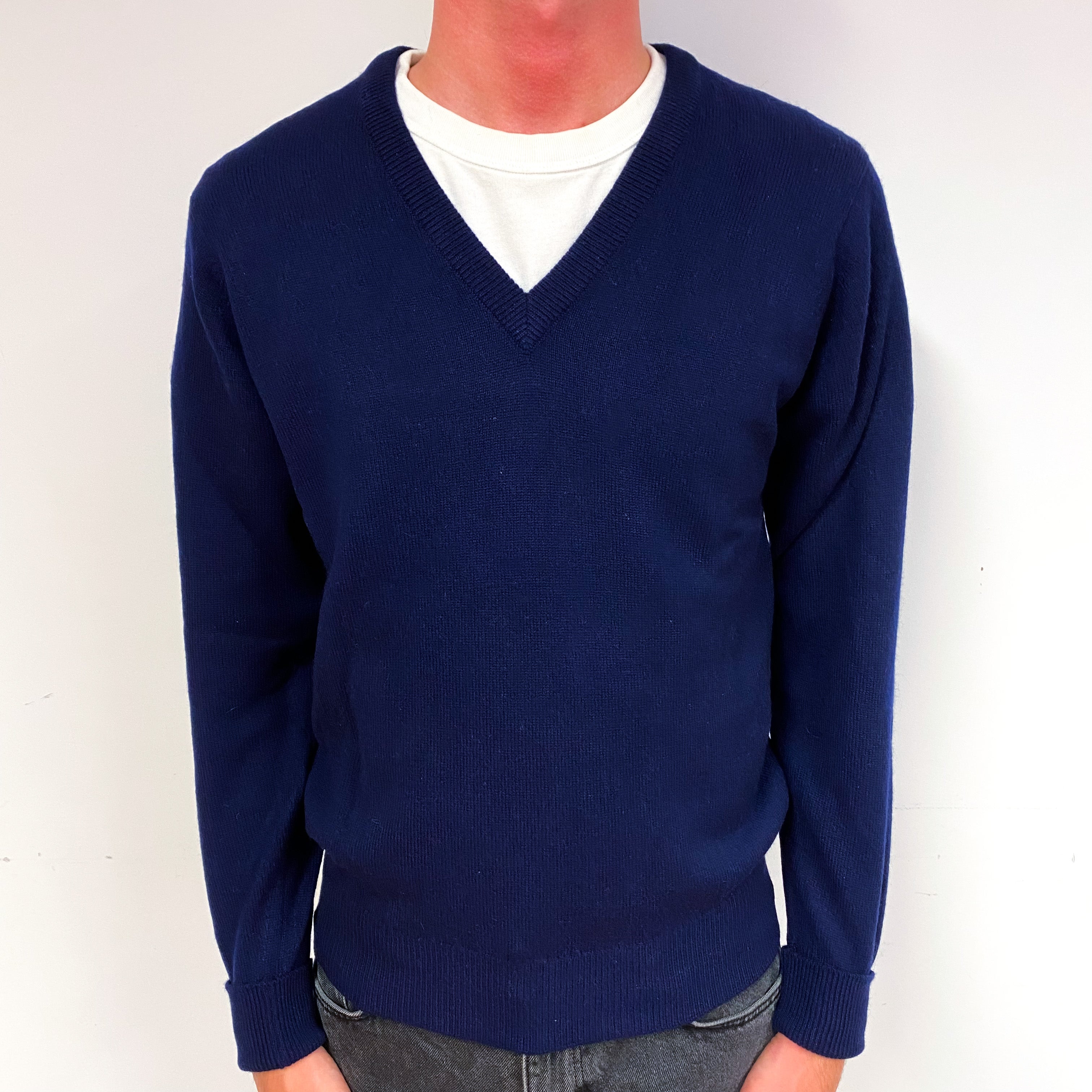 Vintage Men's French Navy Blue Cashmere V-Neck Jumper Small