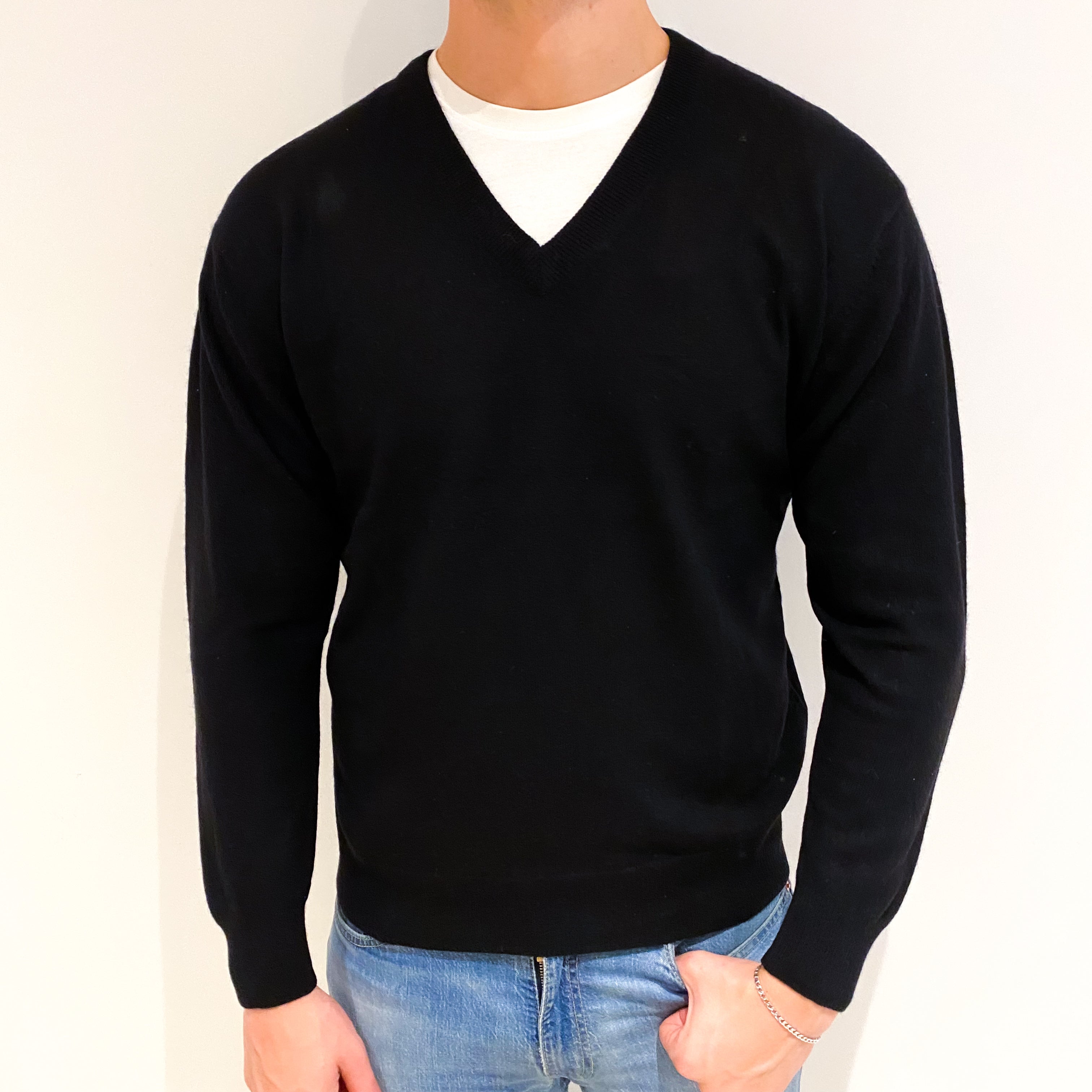 Men's Black Cashmere V Neck Jumper XL