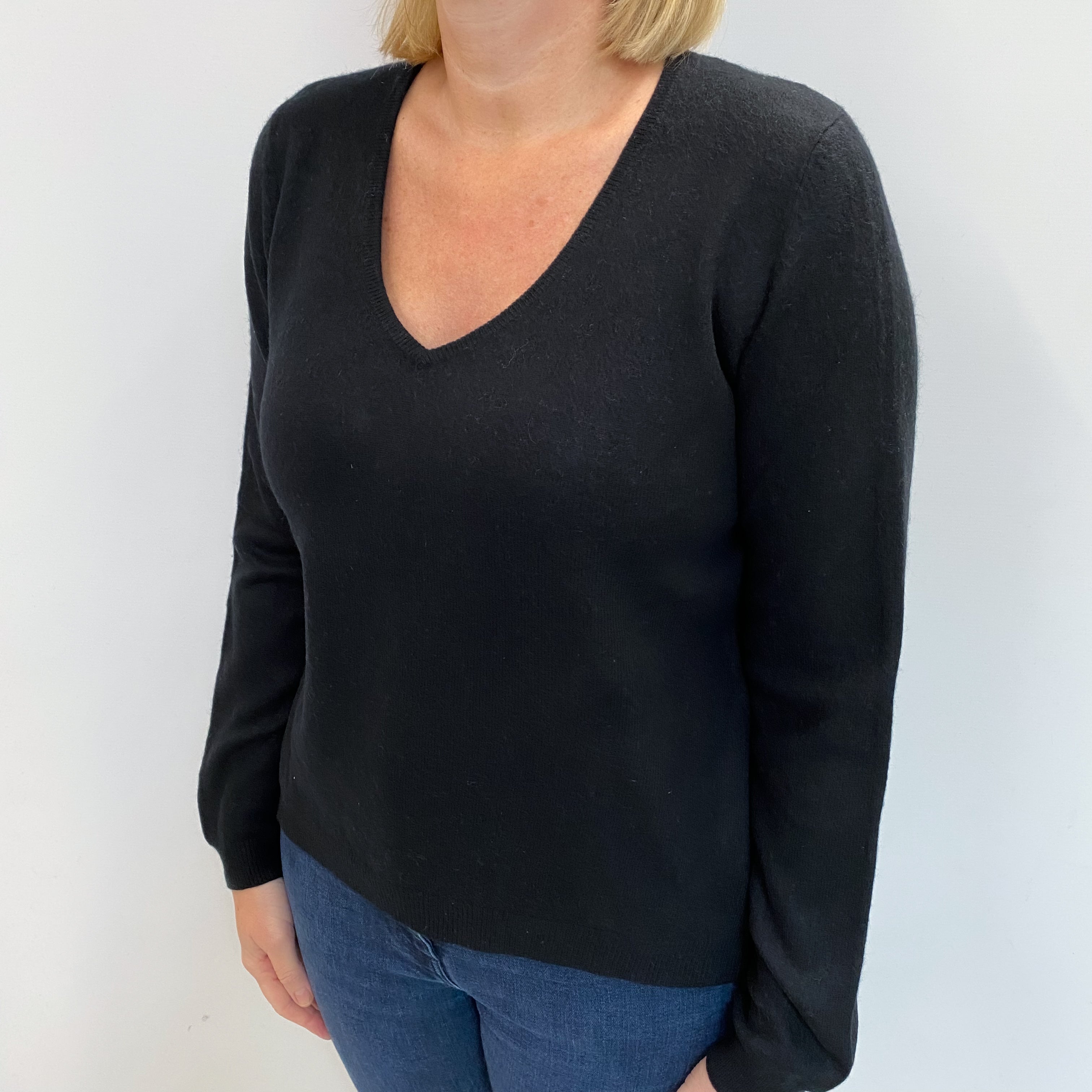 Black Cashmere V Neck Jumper Large