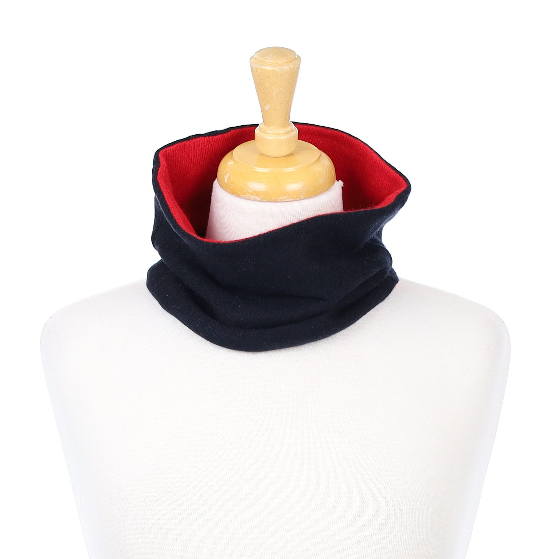 Dark Navy and Postbox Red Neck Warmer