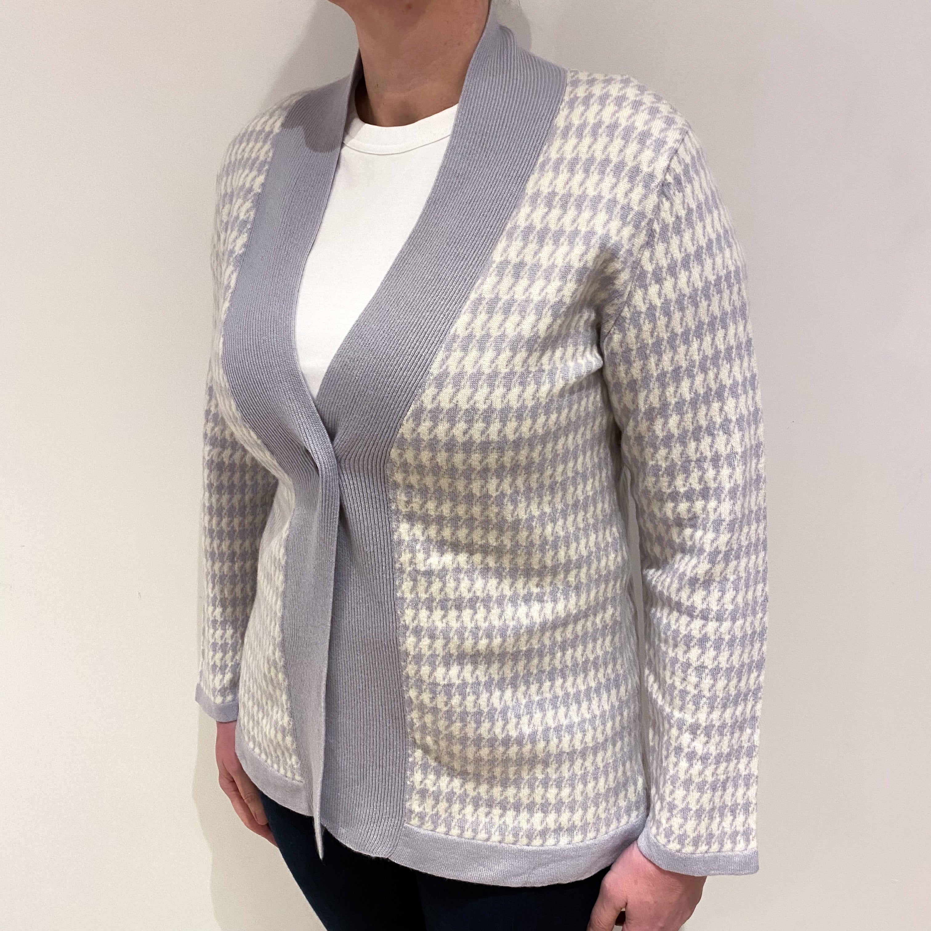 Grey and Cream Dogtooth Cashmere V Neck Cardigan Large