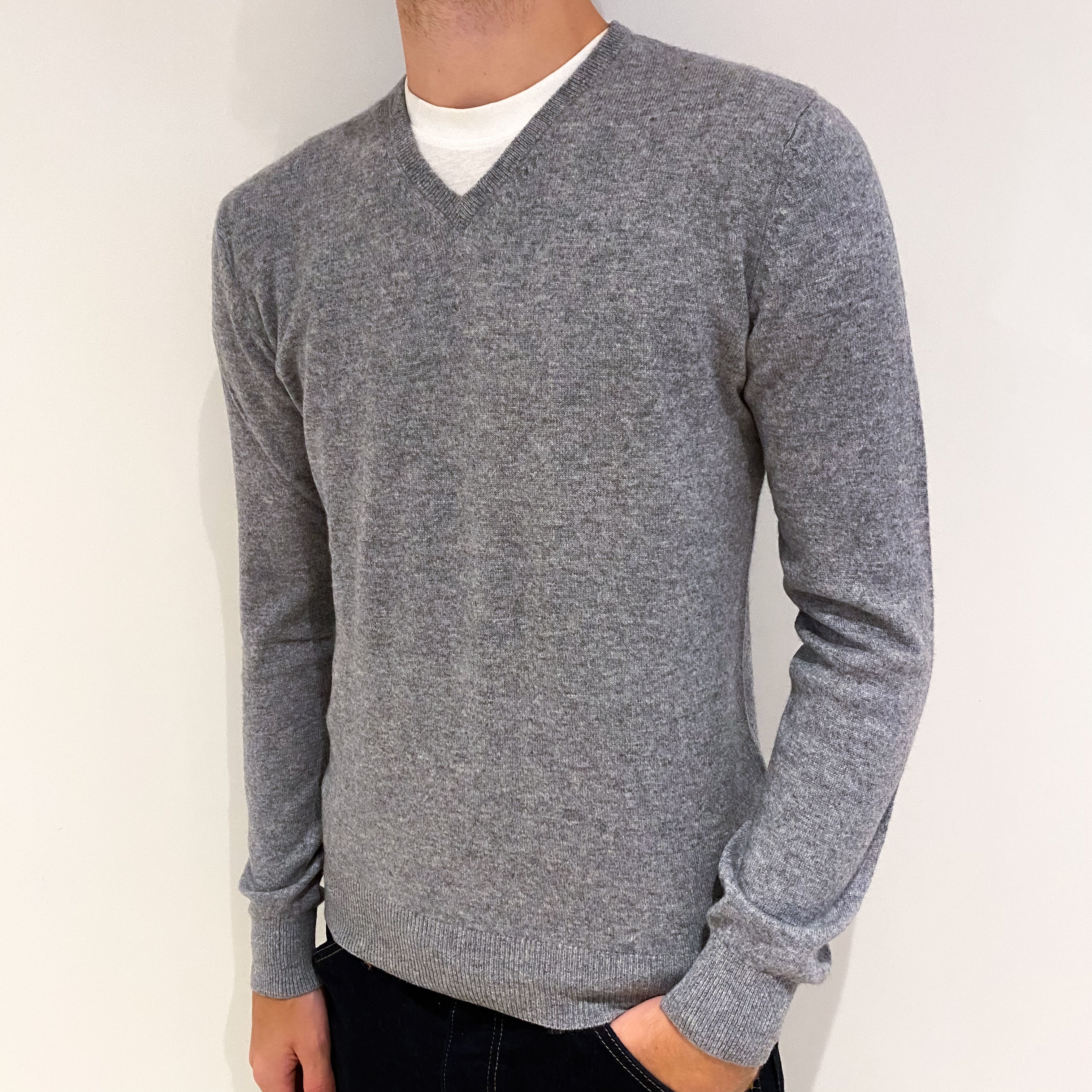 Men's Steel Grey Cashmere V-Neck Jumper Medium