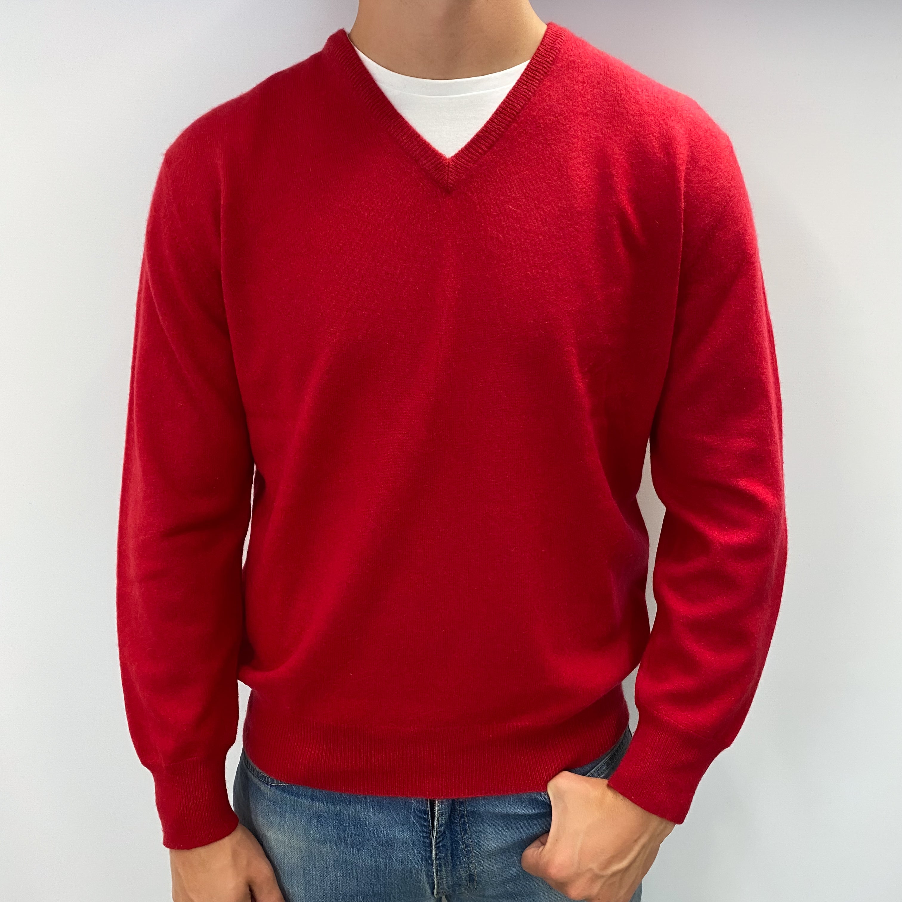 Men's Italian Post Box Red Cashmere V Neck Jumper XL