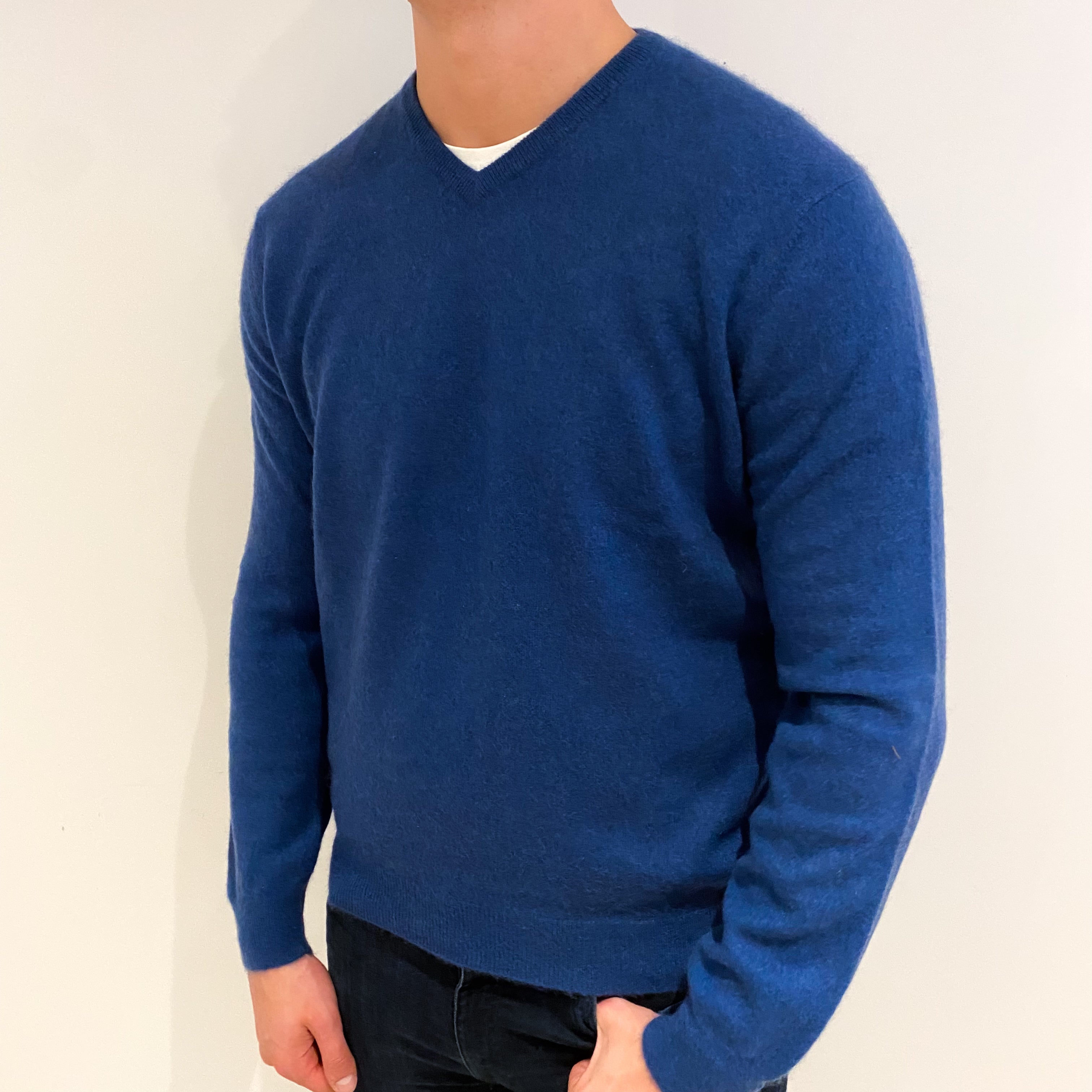 Men's Navy Blue Cashmere V Neck Jumper XL