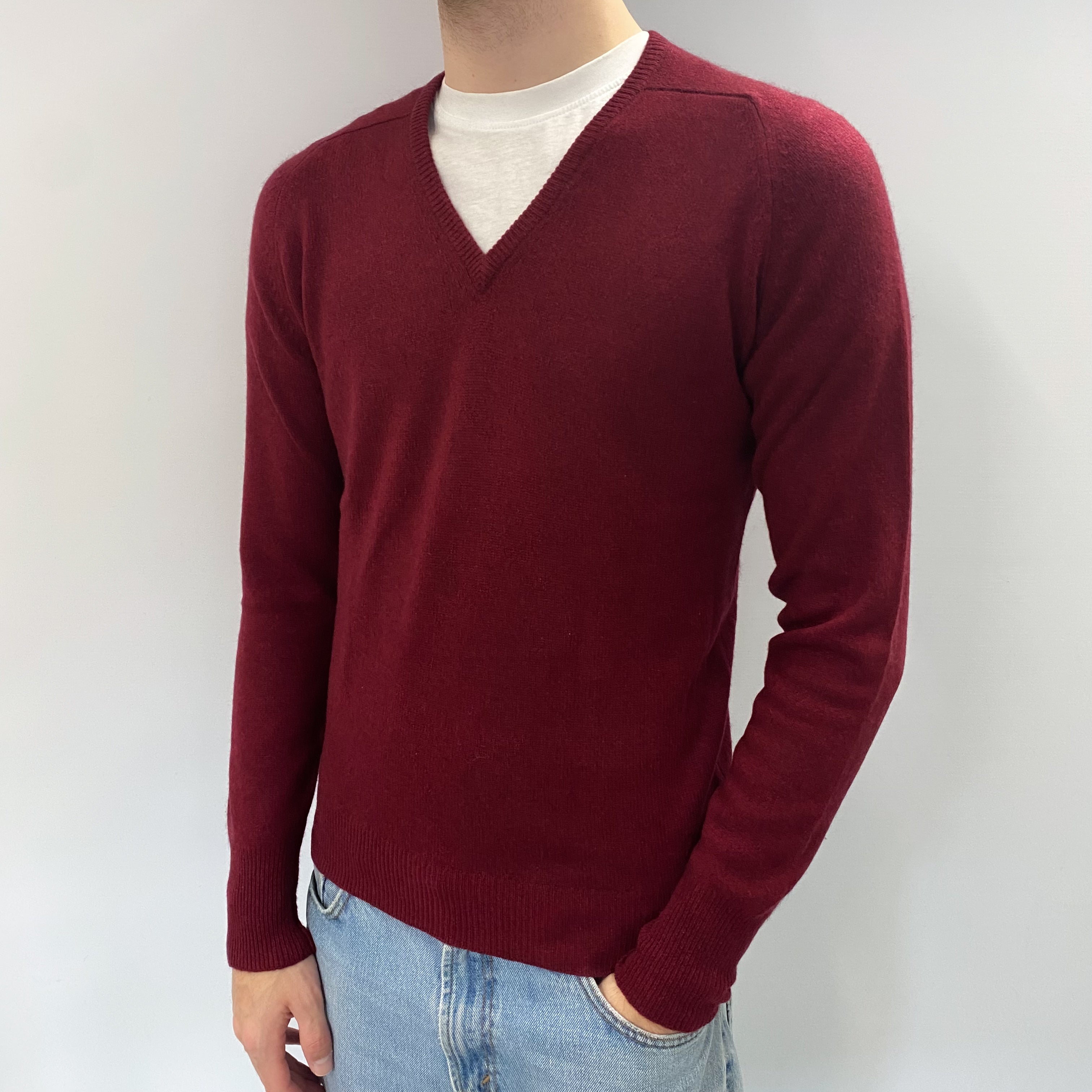 Men's Jaeger Vintage Wine Red Cashmere V Neck Jumper Medium