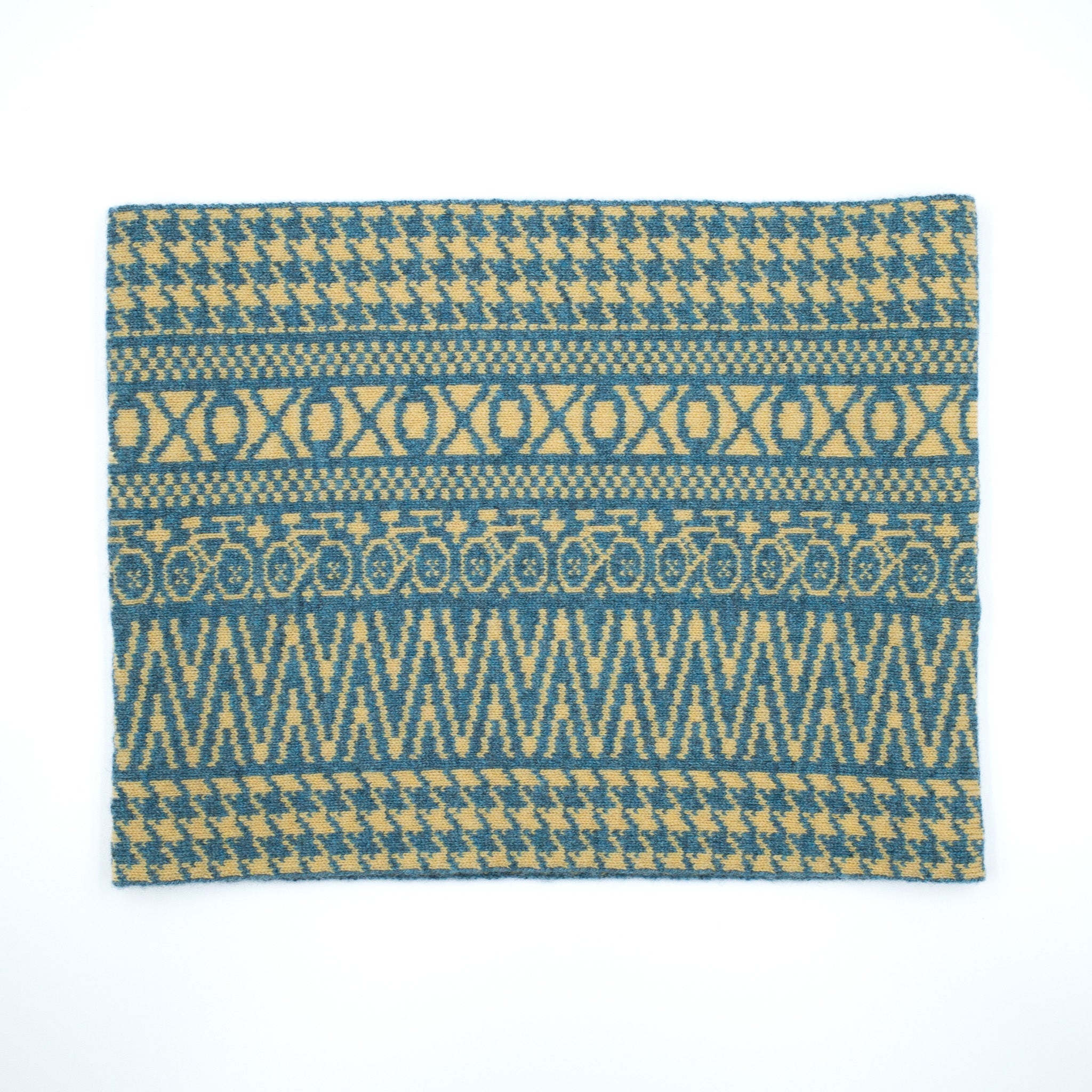 Brand New Fair Isle Neck Warmer in Aqua and Primrose