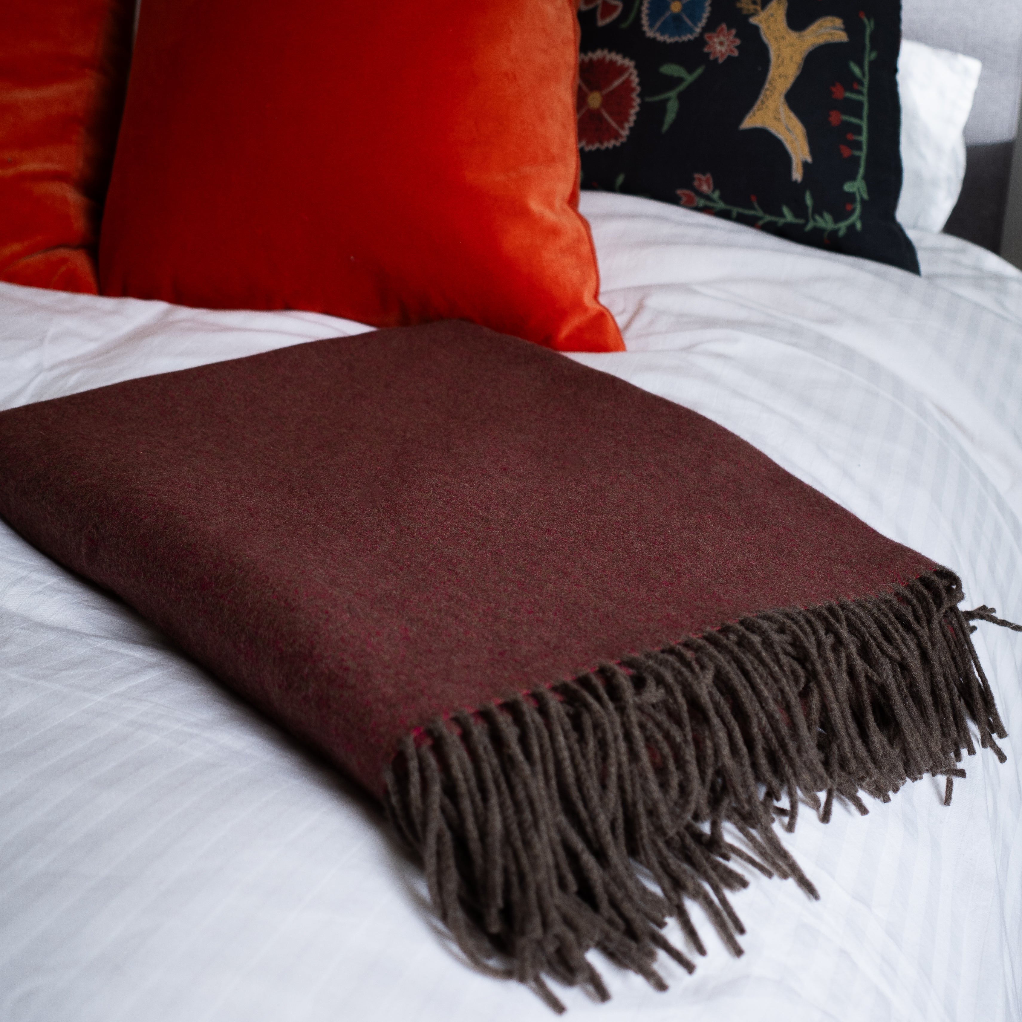 Brand New English Red and Mocha Marl Luxury Woven Cashmere Blanket