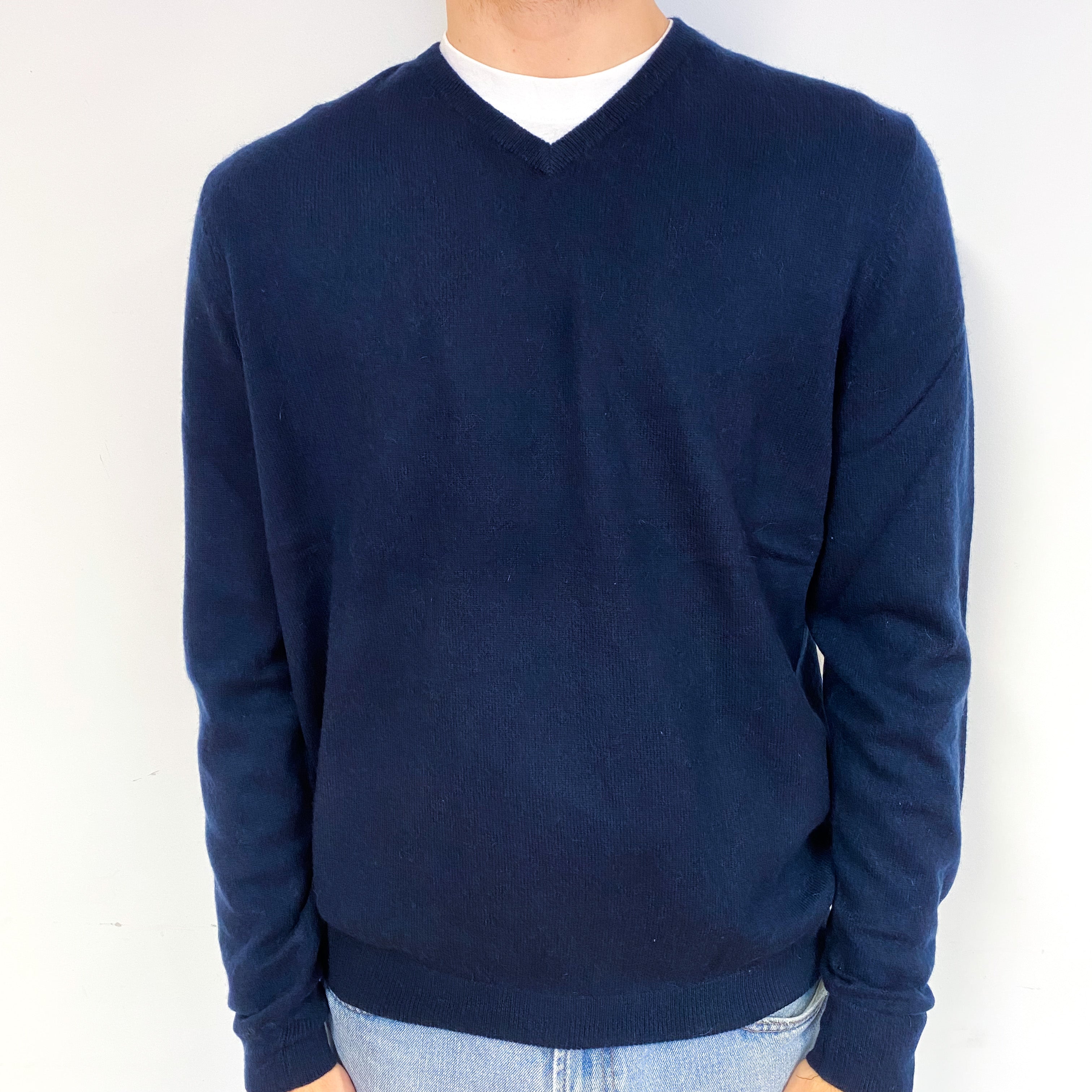 Men's Navy Blue Cashmere V-Neck Jumper Large