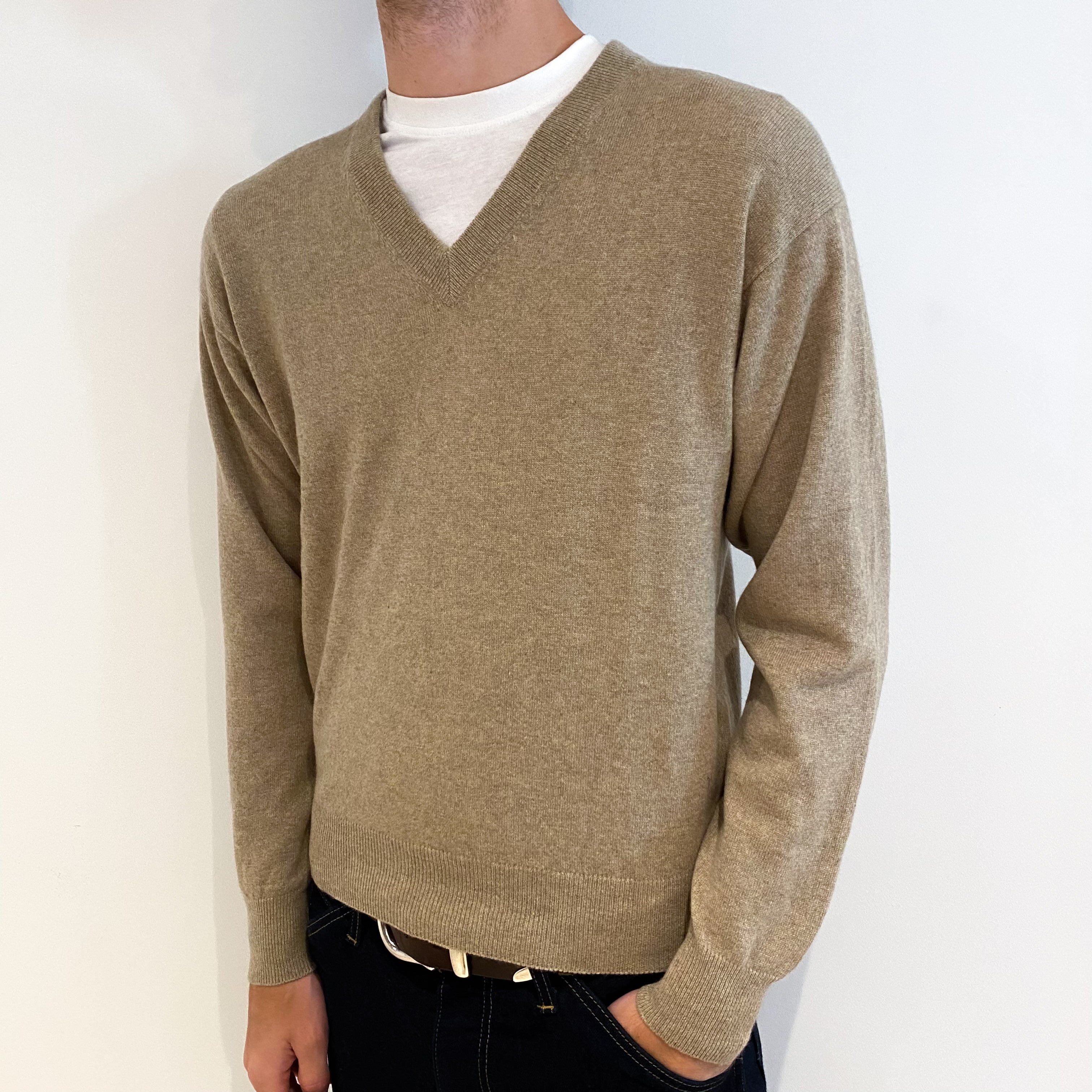 Men's Fawn Brown Cashmere V-Neck Jumper Medium
