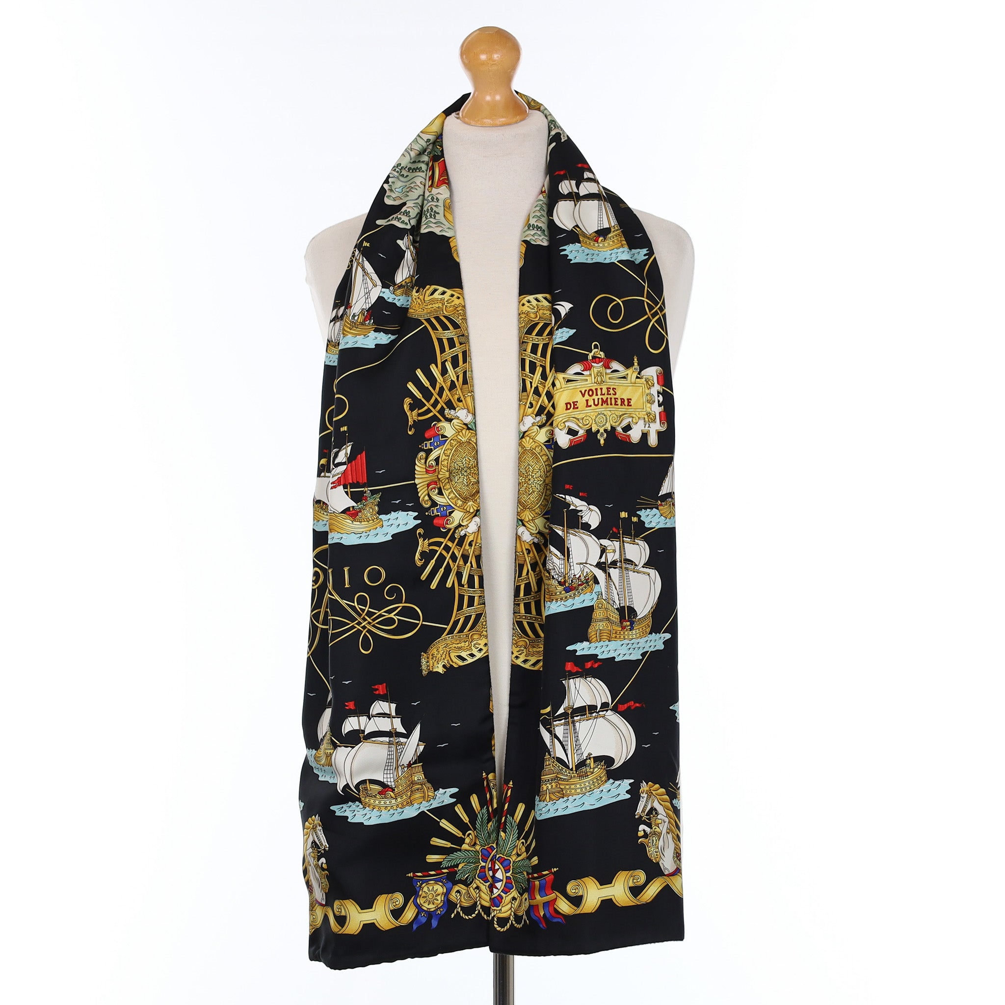 Brand New Boxed Hermès Voiles de Lumiere Silk and Angora Scarf