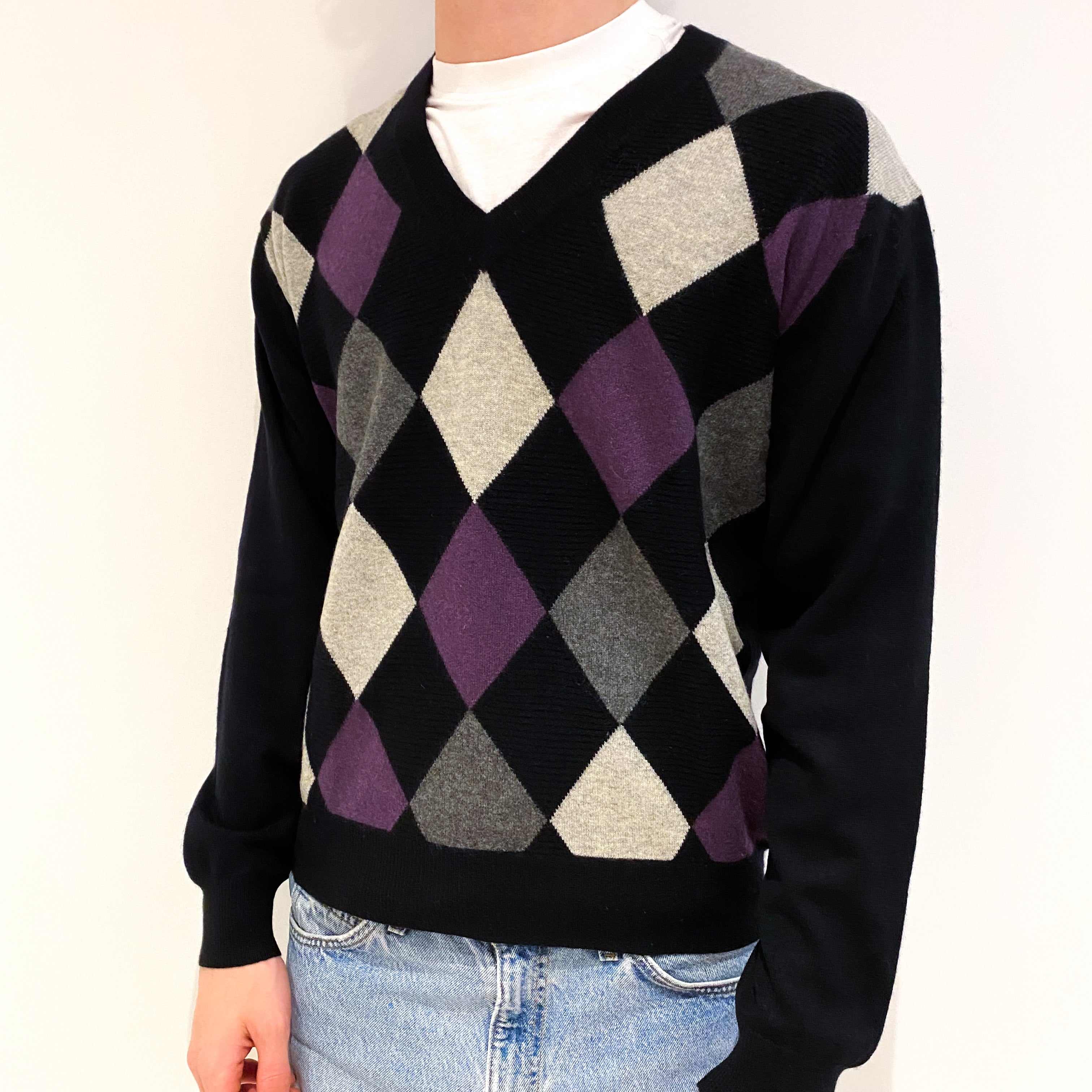 Men's Black Diamond Patterned Cashmere V-Neck Jumper Large